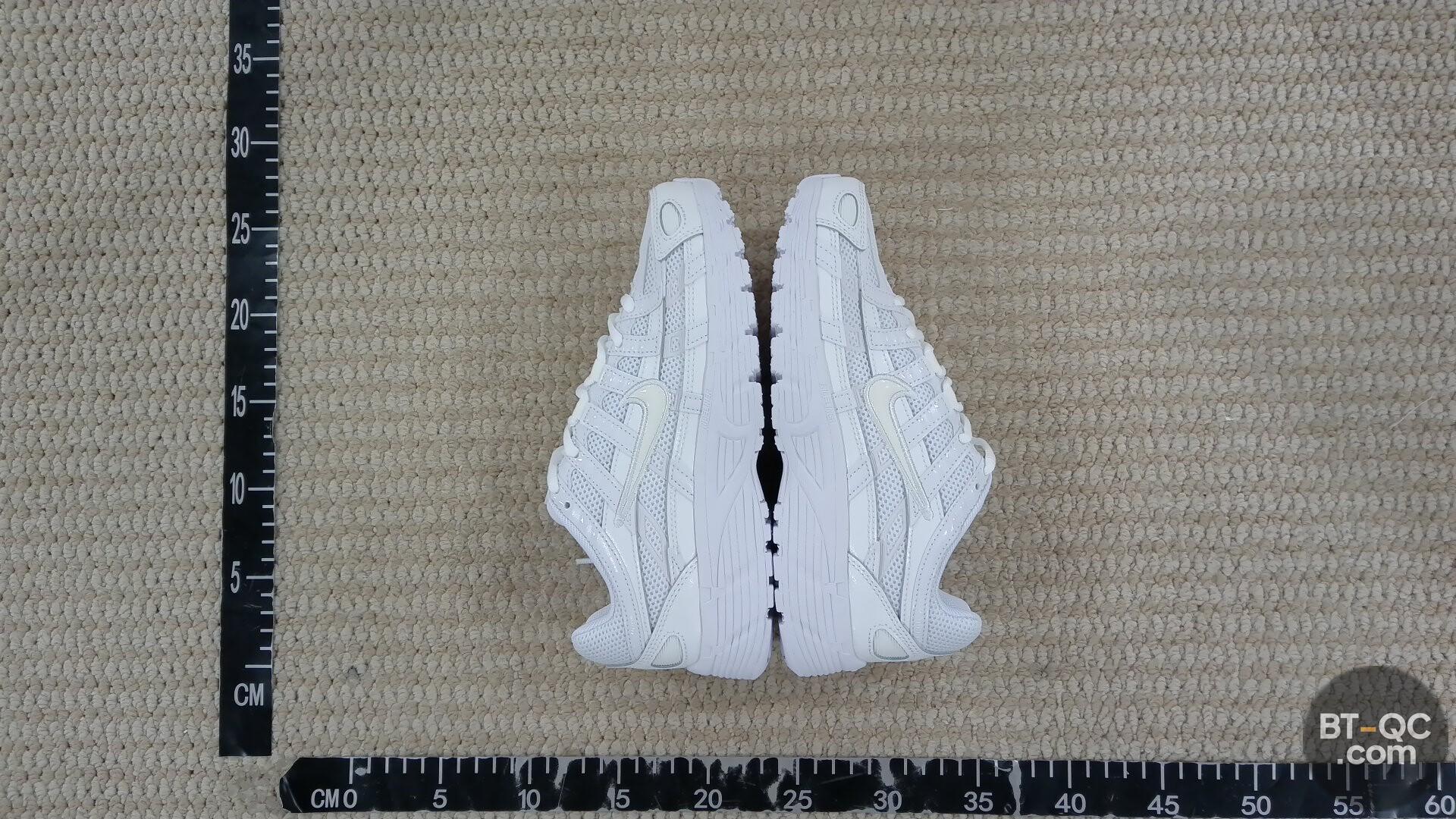 Nike Sneakers QC