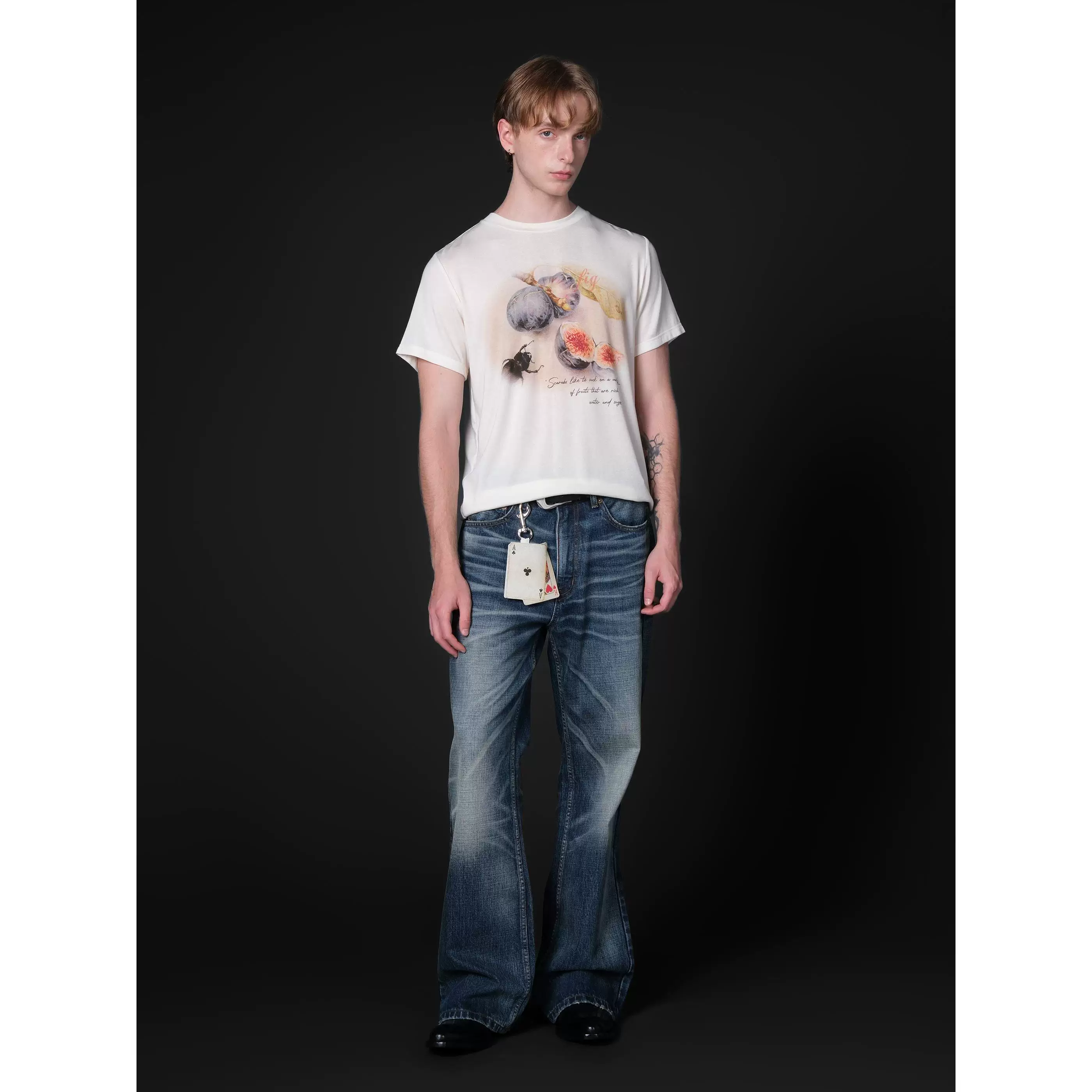 25SS 002F retro deep blue washed distressed micro flared jeans