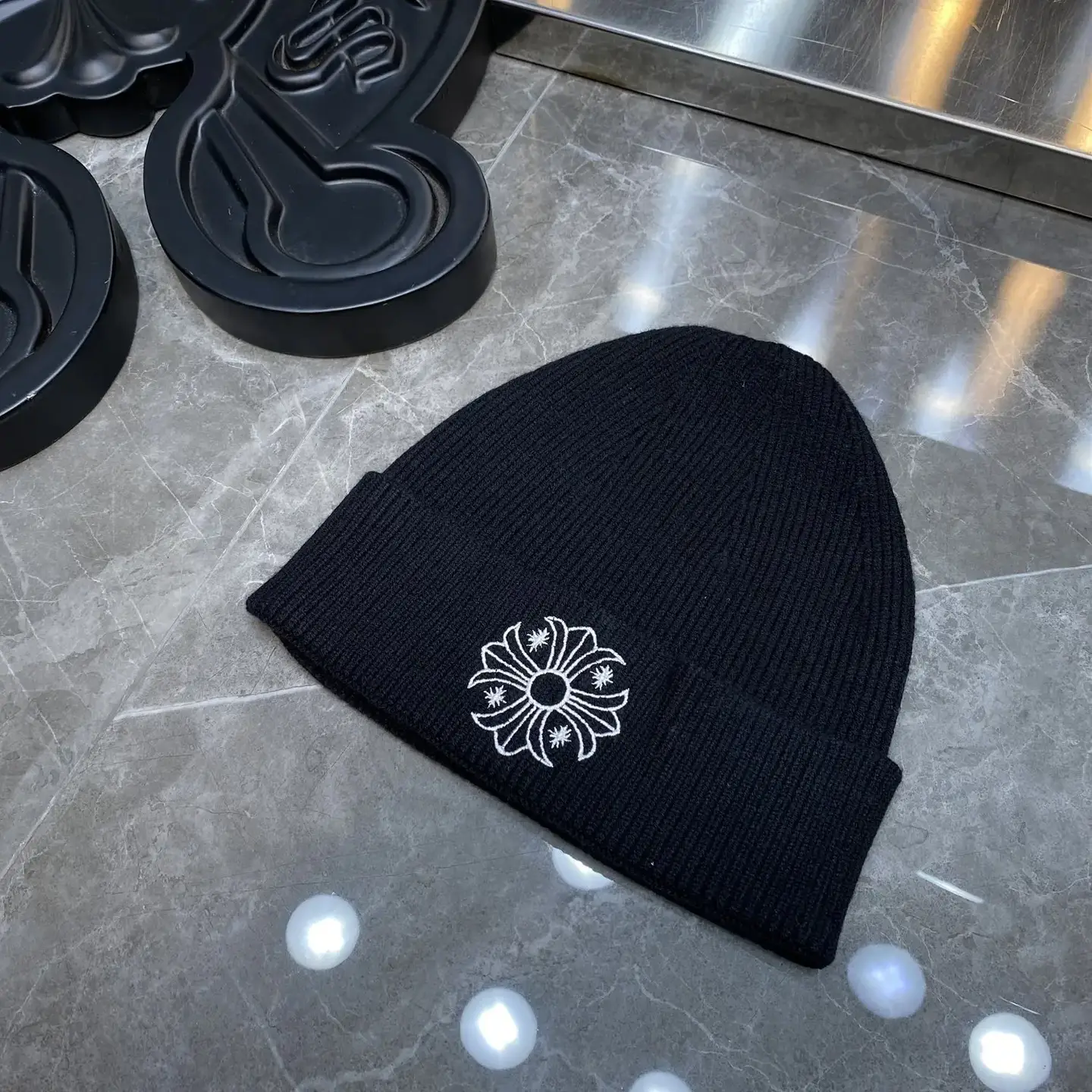 Autumn and Winter New Wool Hat Men's and Women's Knitted Hat Embroidered Hat Fashion Cold Hat Pullover Cap