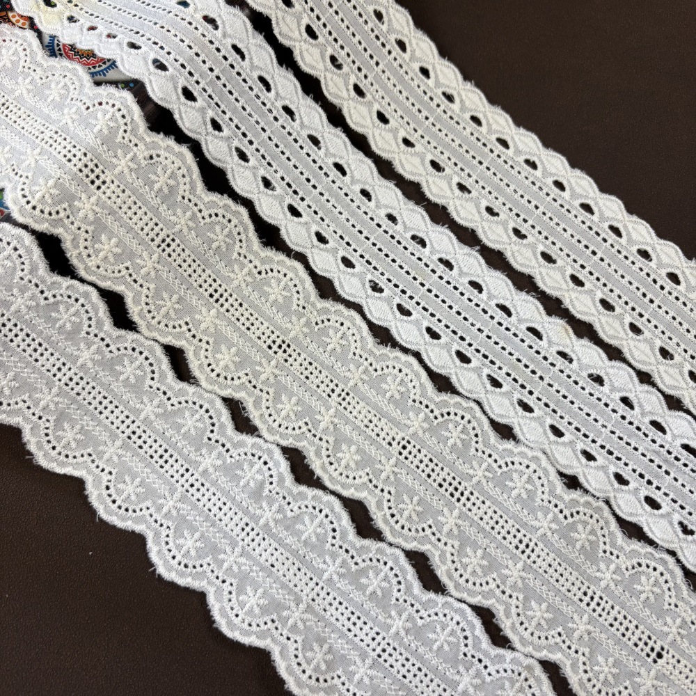 Double-Edged Symmetrical Hollow-Out Dense Embroidery Cotton Lace, DIY Lace Trim for Women's Clothing, Width 4.3/5cm
