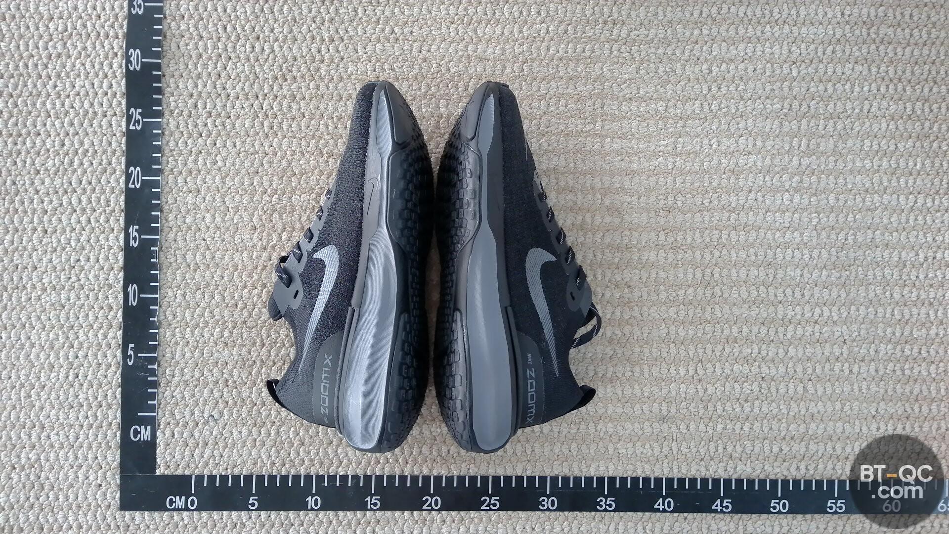 Nike Sneakers QC