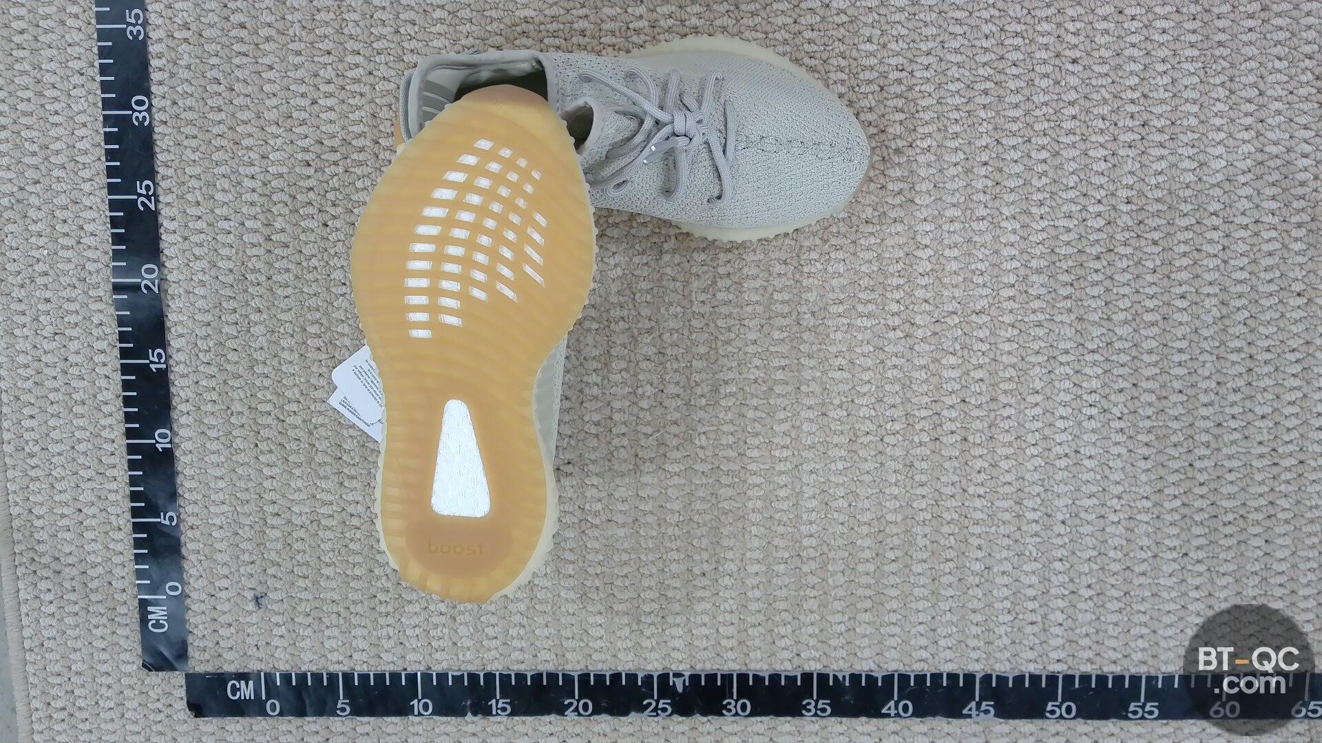 Yeezy Sneakers — QC-foto 3
