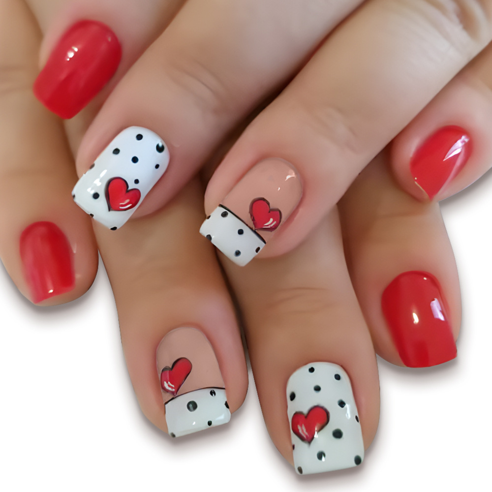 Valentine's Day Short European-Style Nail Art with Heart and Polka Dot Design, Wearable Nails for Cross-Border Trade, 24 Detachable Fake Nails