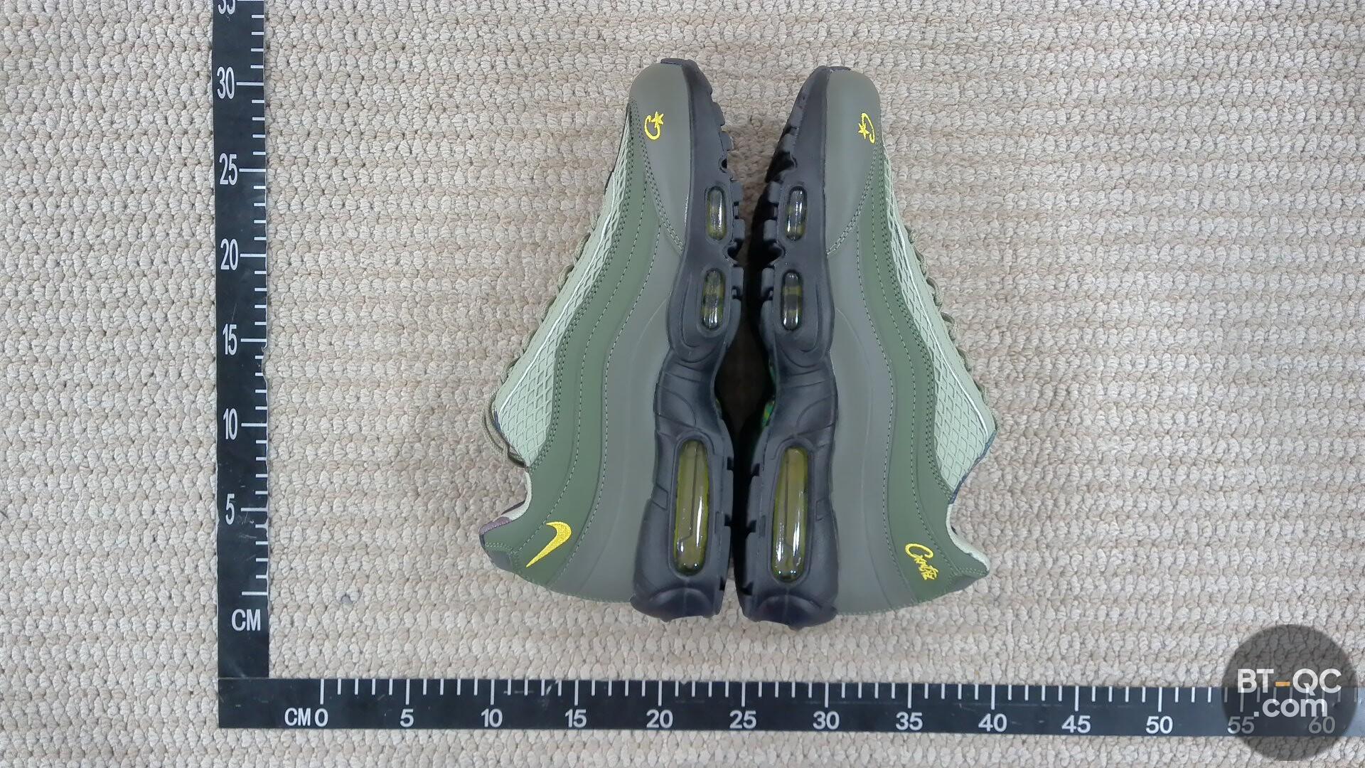 Nike Sneakers QC