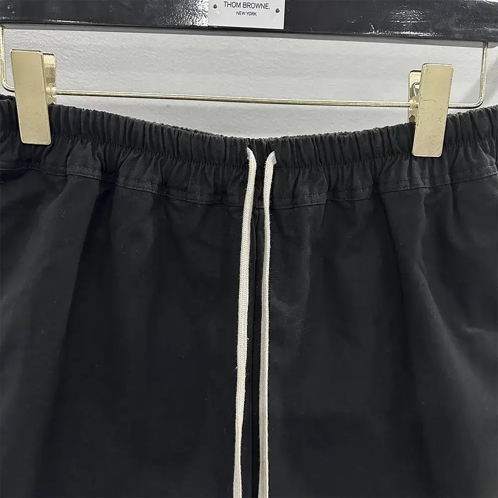 SUBHUMAN men's slim 2024 spring and summer basic style black rick style slit drawstring elastic short pants