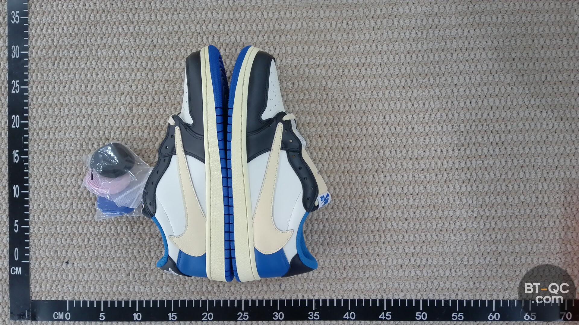 Nike Sneakers QC