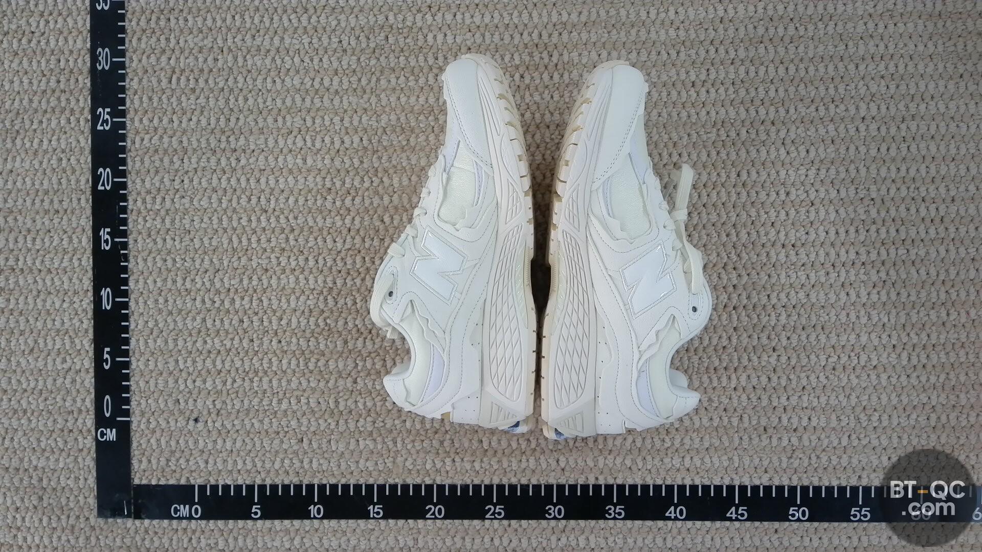 New Balance M2002RDC Sneakers QC