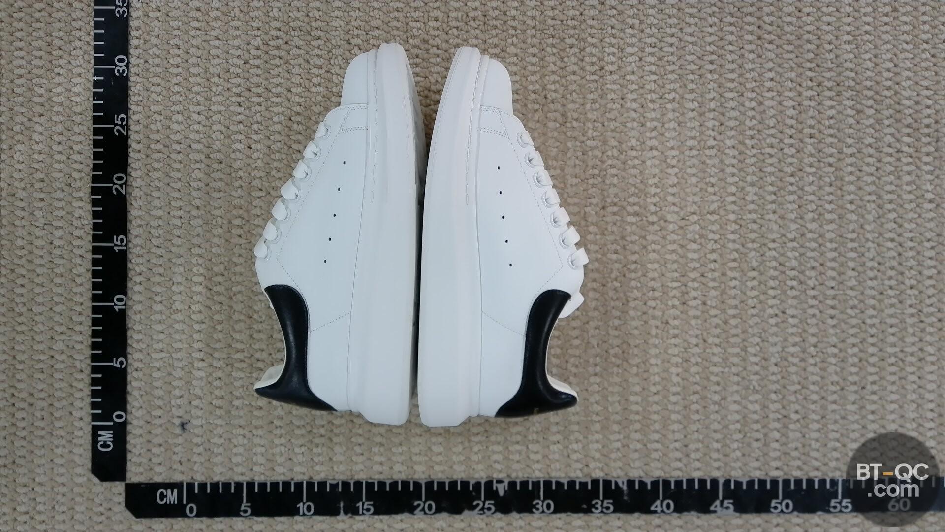 Alexander McQueen Oversized Sneaker White Black QC