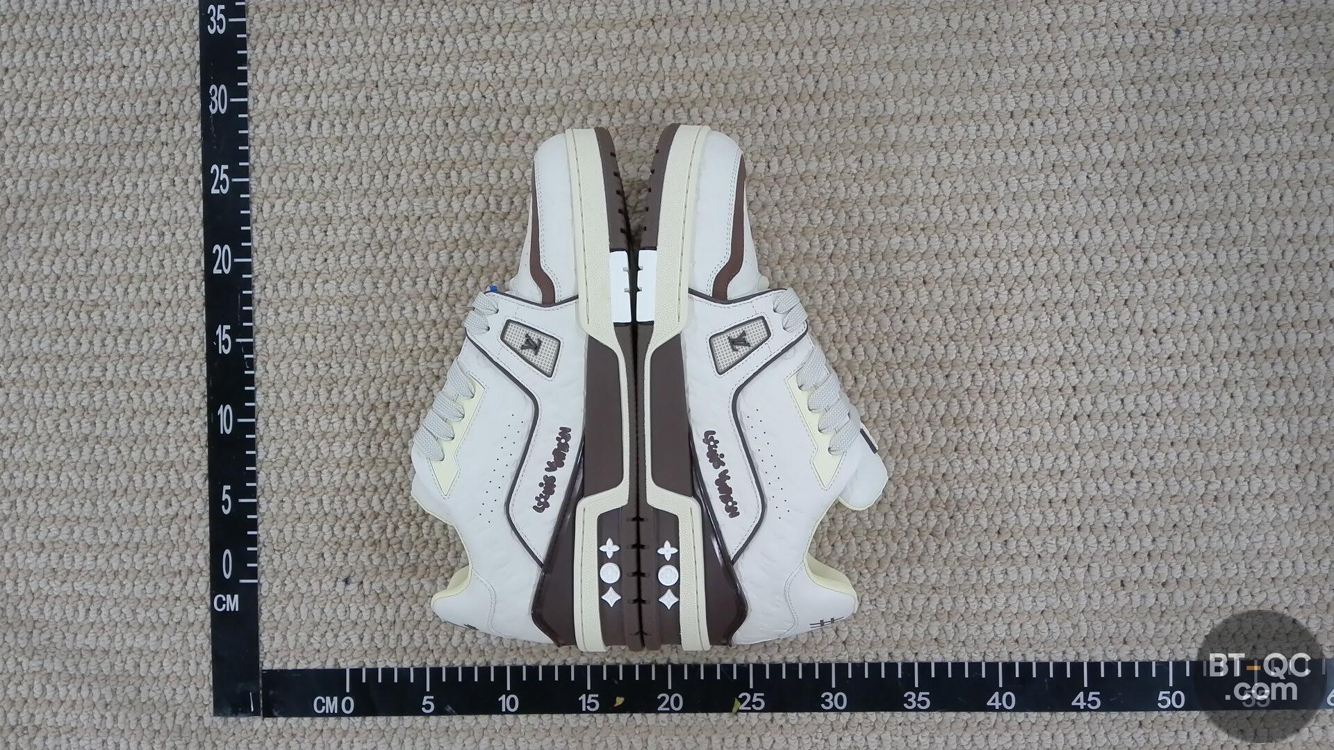Louis Vuitton Sneakers QC