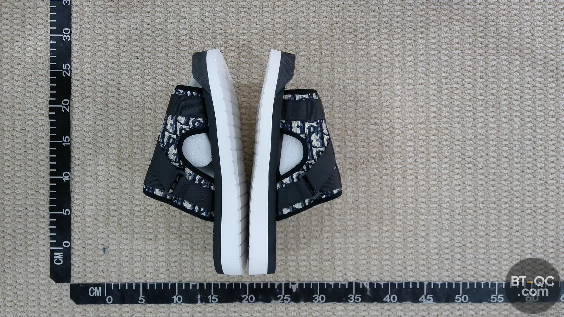 Dior 685-1 Black Slides QC