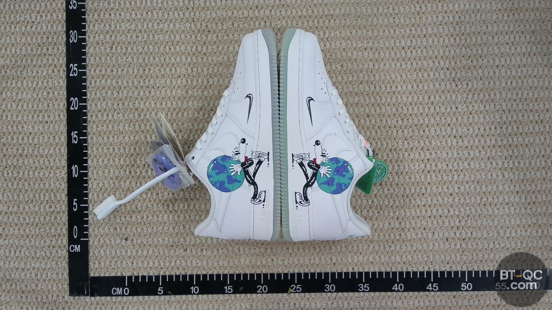Nike Sneakers QC
