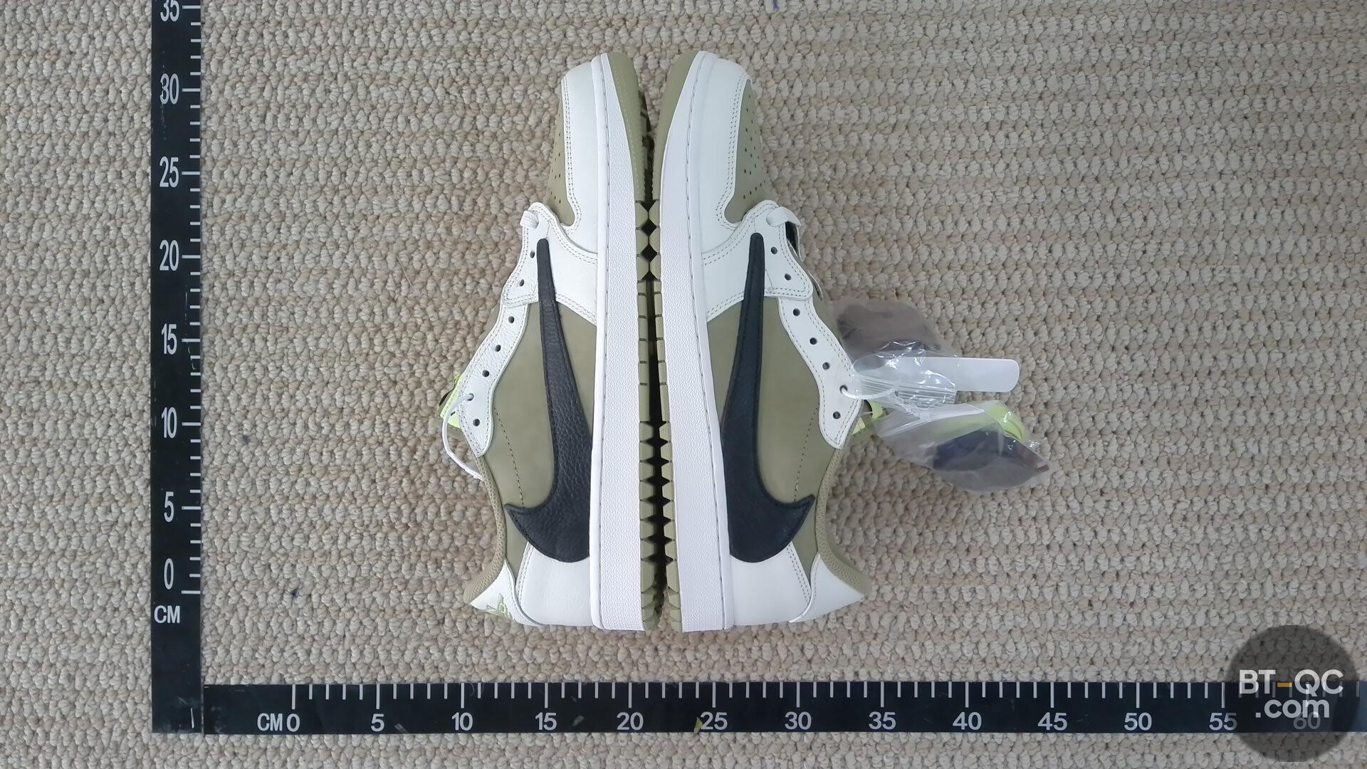Nike Sneakers QC