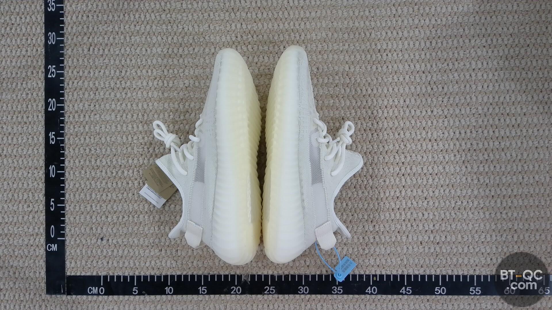 Yeezy Sneakers QC