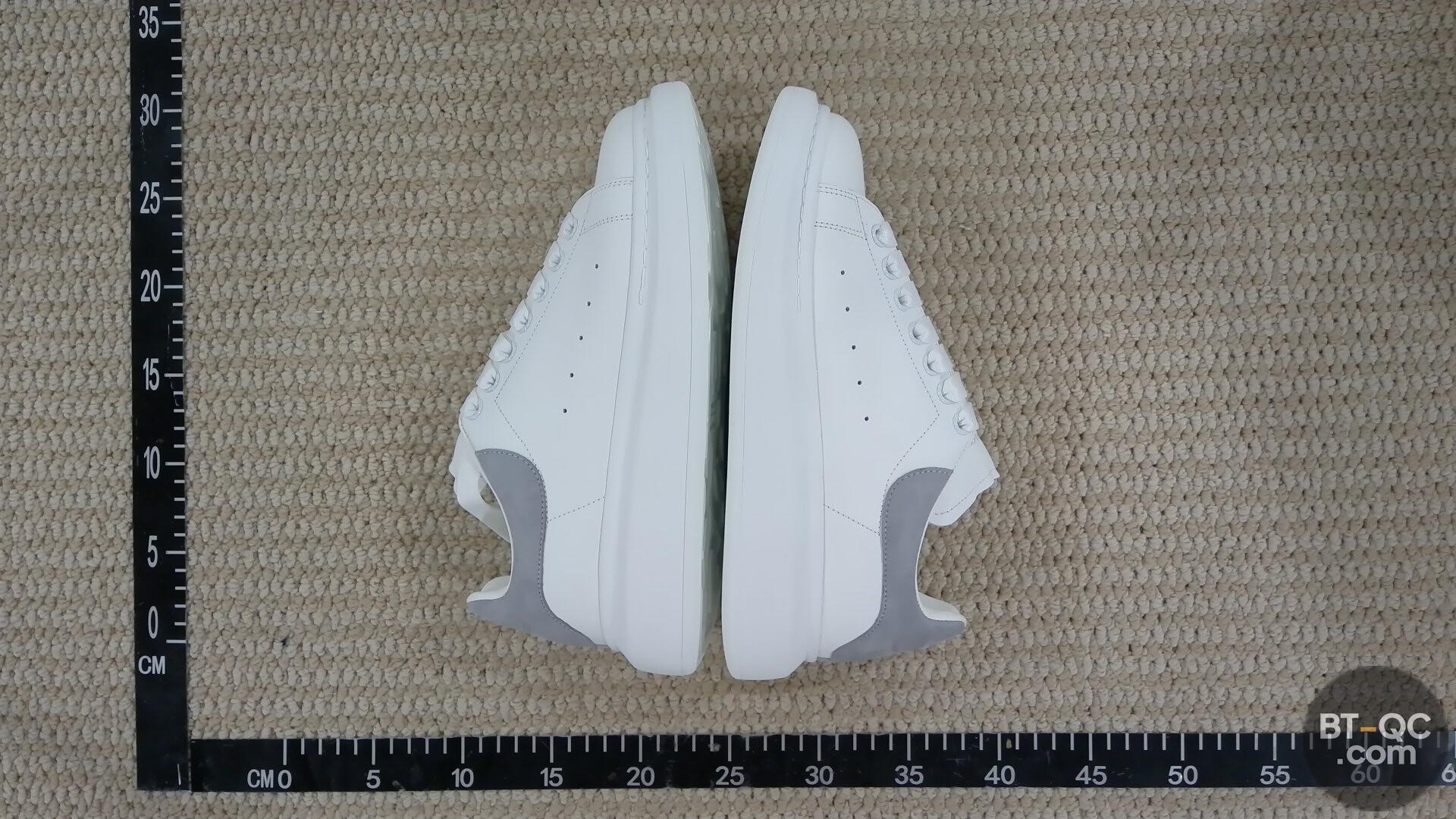 Alexander McQueen Sneakers QC