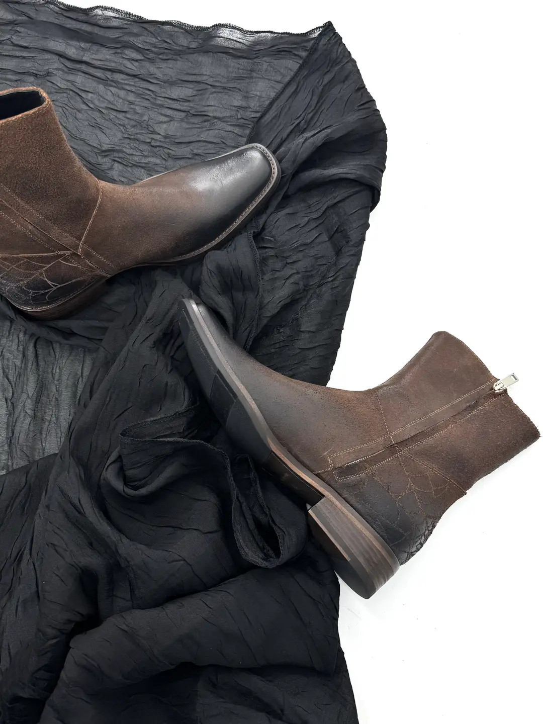 No E Mosen（Noe)'Texan Boots' Distressed Genuine Leather Carved Height-Increasing Goodyear Chelsea Boots