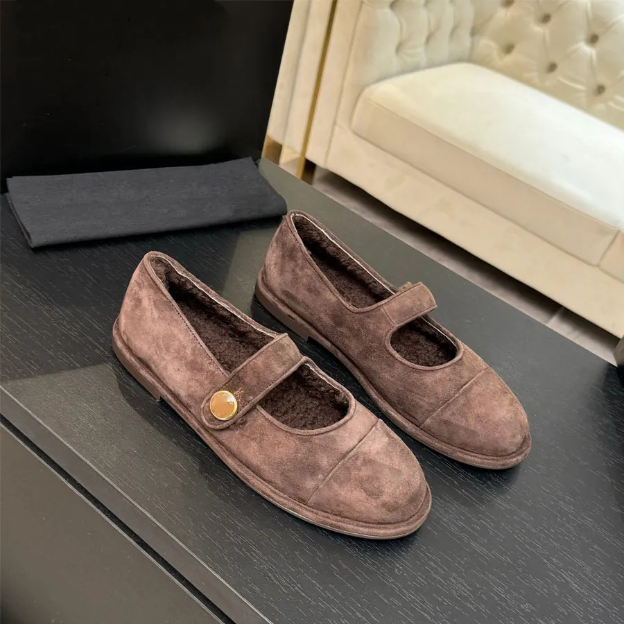 In-Stock Foreign Trade Autumn and Winter New Style Chanel-Inspired Mary Jane Shoes with Wool Lining, Warm Flat Solid Color Versatile Ballet Shoes