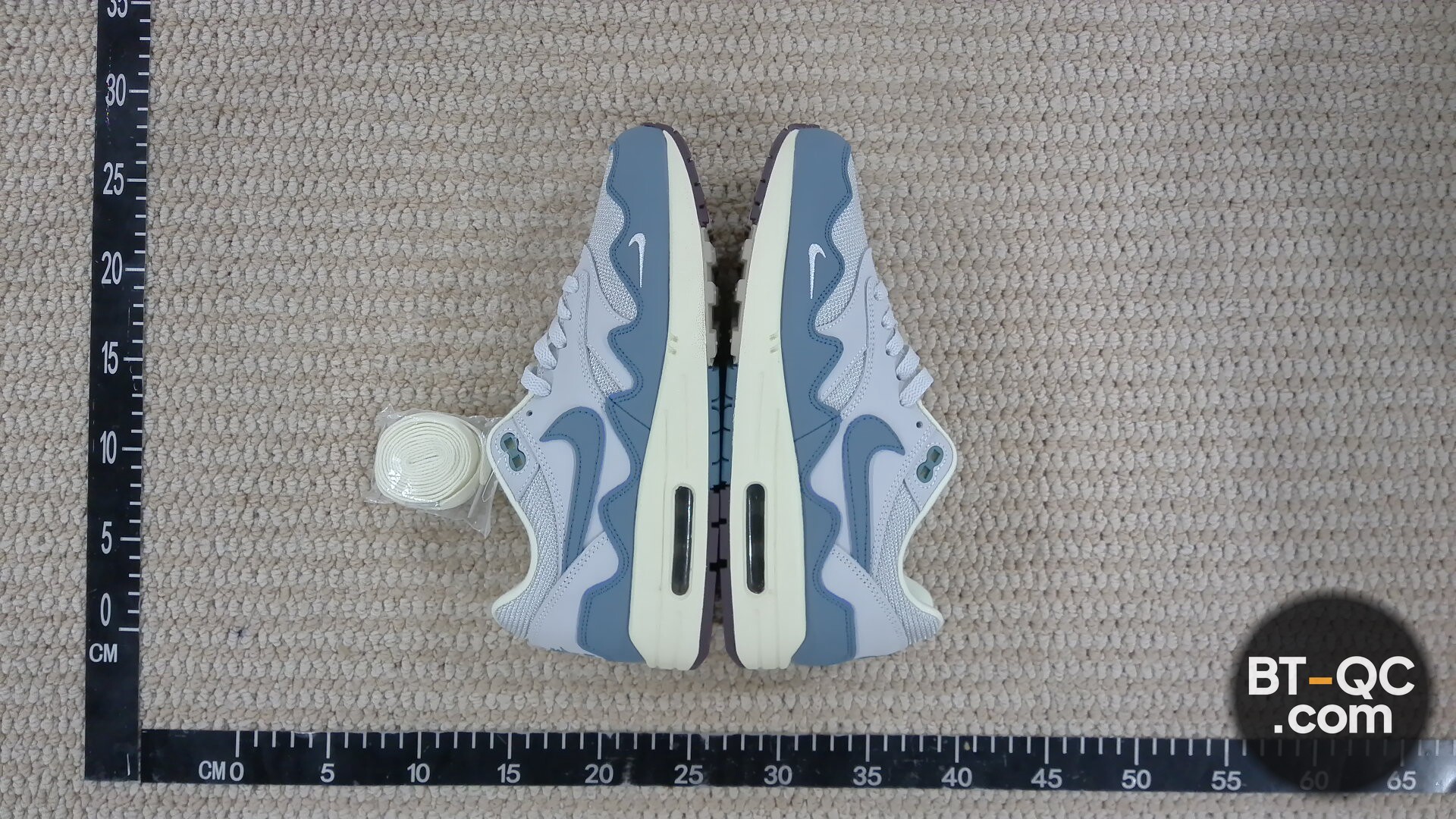 Nike Sneakers QC