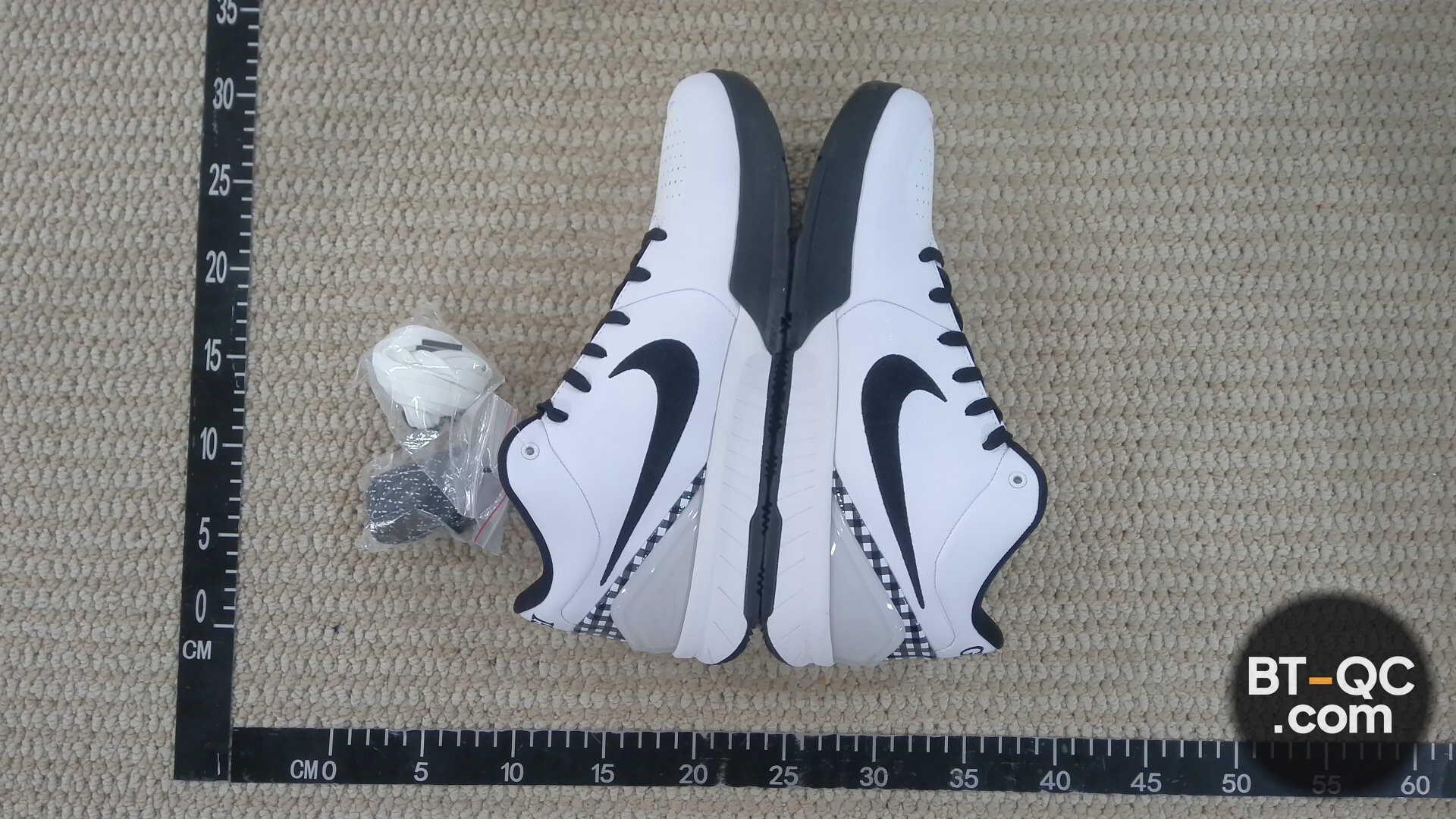 Nike Sneakers QC