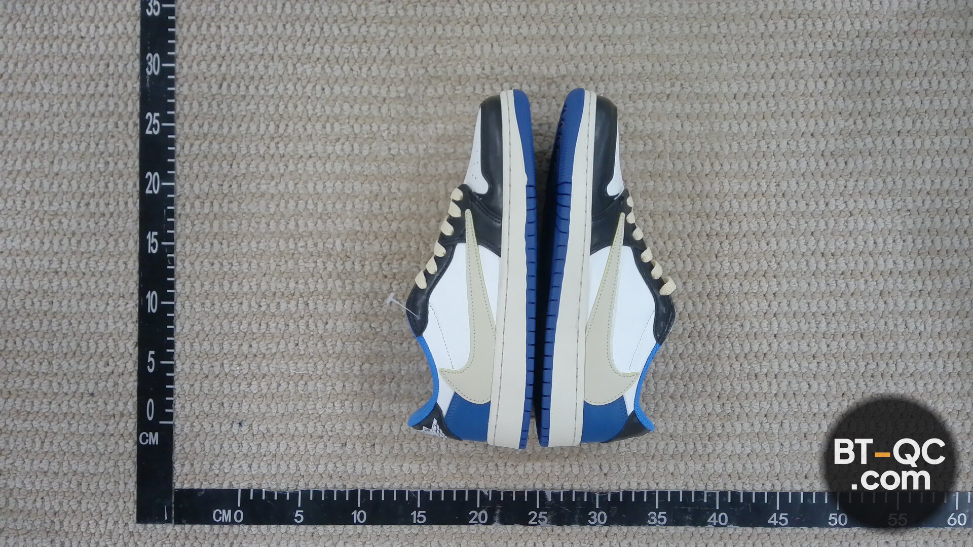 Nike Sneakers QC