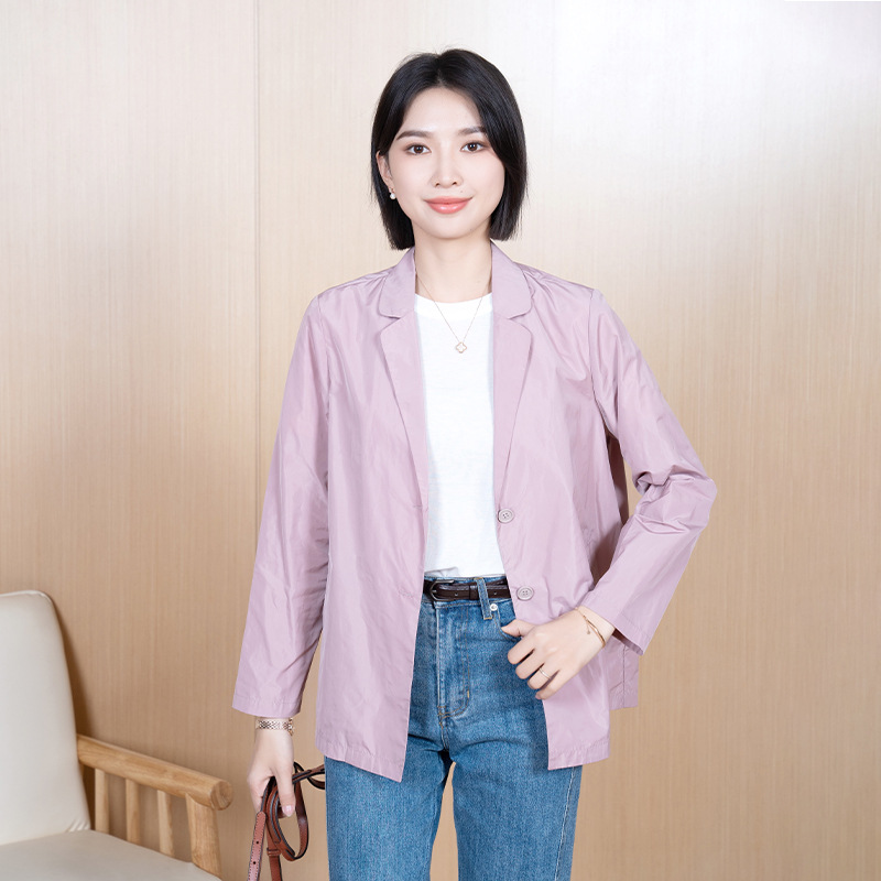 Yun Yun Retro Cardigan with a Turn-Down Collar, Elegant and Casual Design, Stylish and Versatile Design, Spring and Autumn Shirt for Women