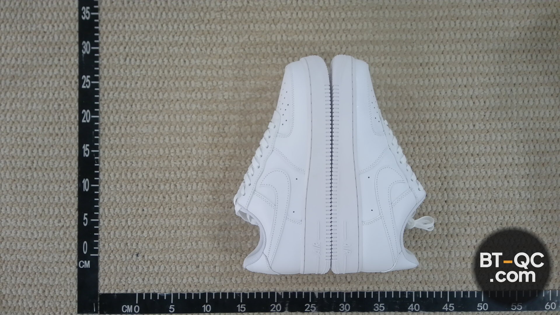 Nike Sneakers QC