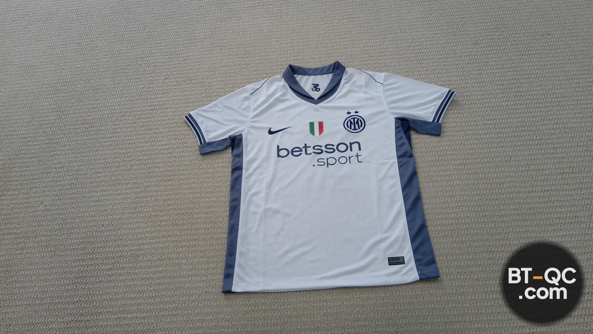 Nike Inter Milan 2021-22 Dumfries #2 White Football Shirt QC