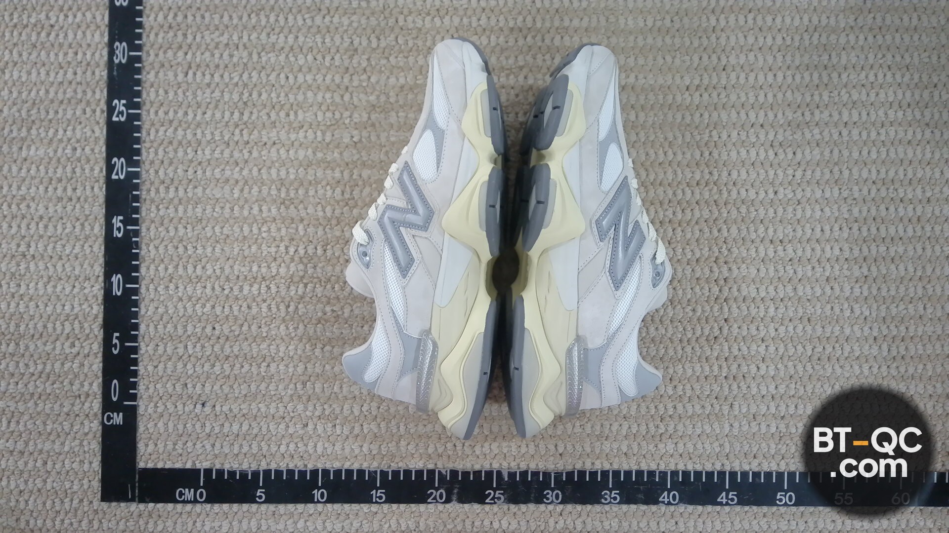 New Balance U9060ECA Sneakers QC