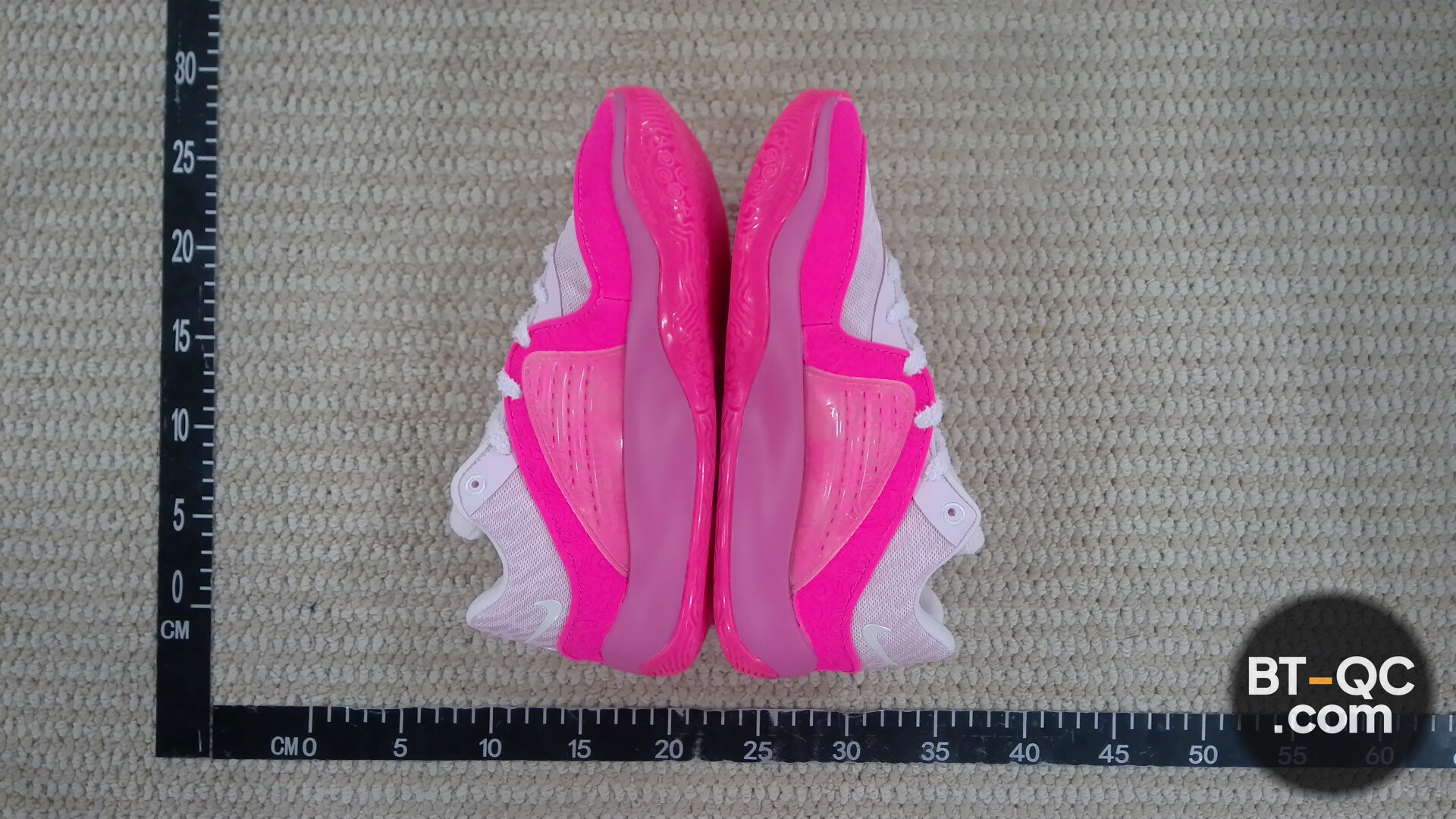 Nike Sneakers QC