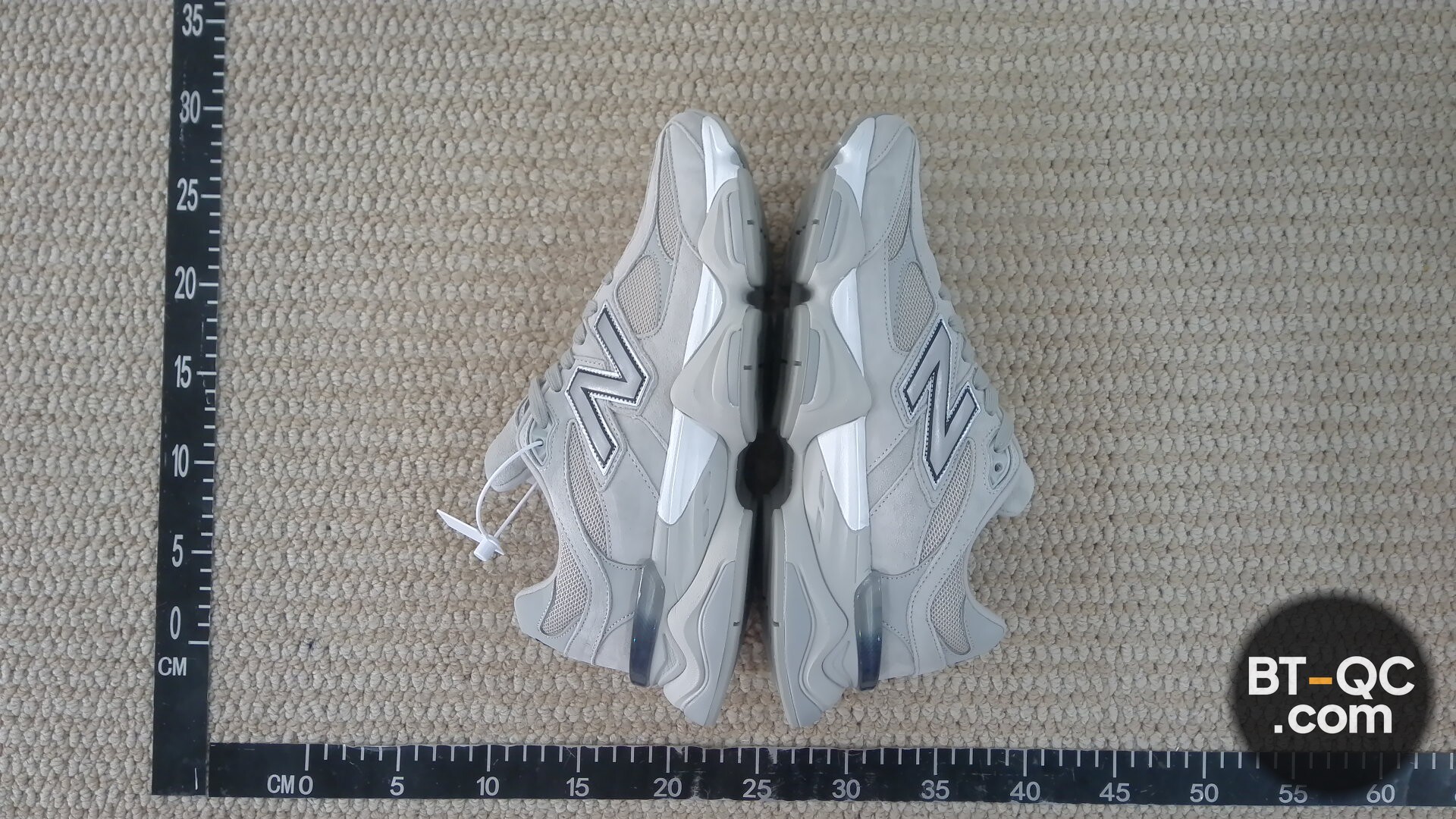 New Balance U9060JGR Sneakers QC