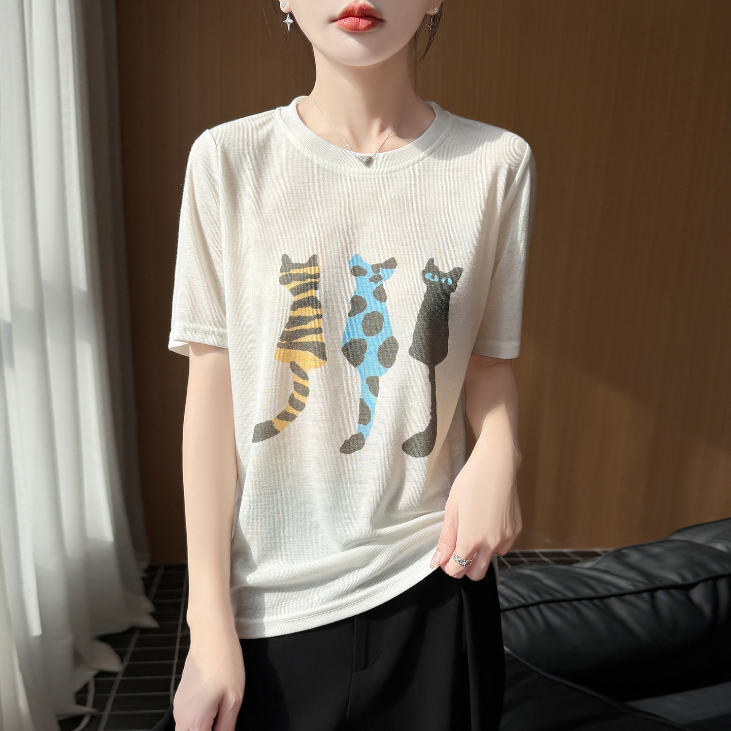 2026 Spring and Summer New Style Simple Cat Pattern Round Neck Short-Sleeved T-Shirt for Women, Loose, Comfortable, Thin and Versatile Top