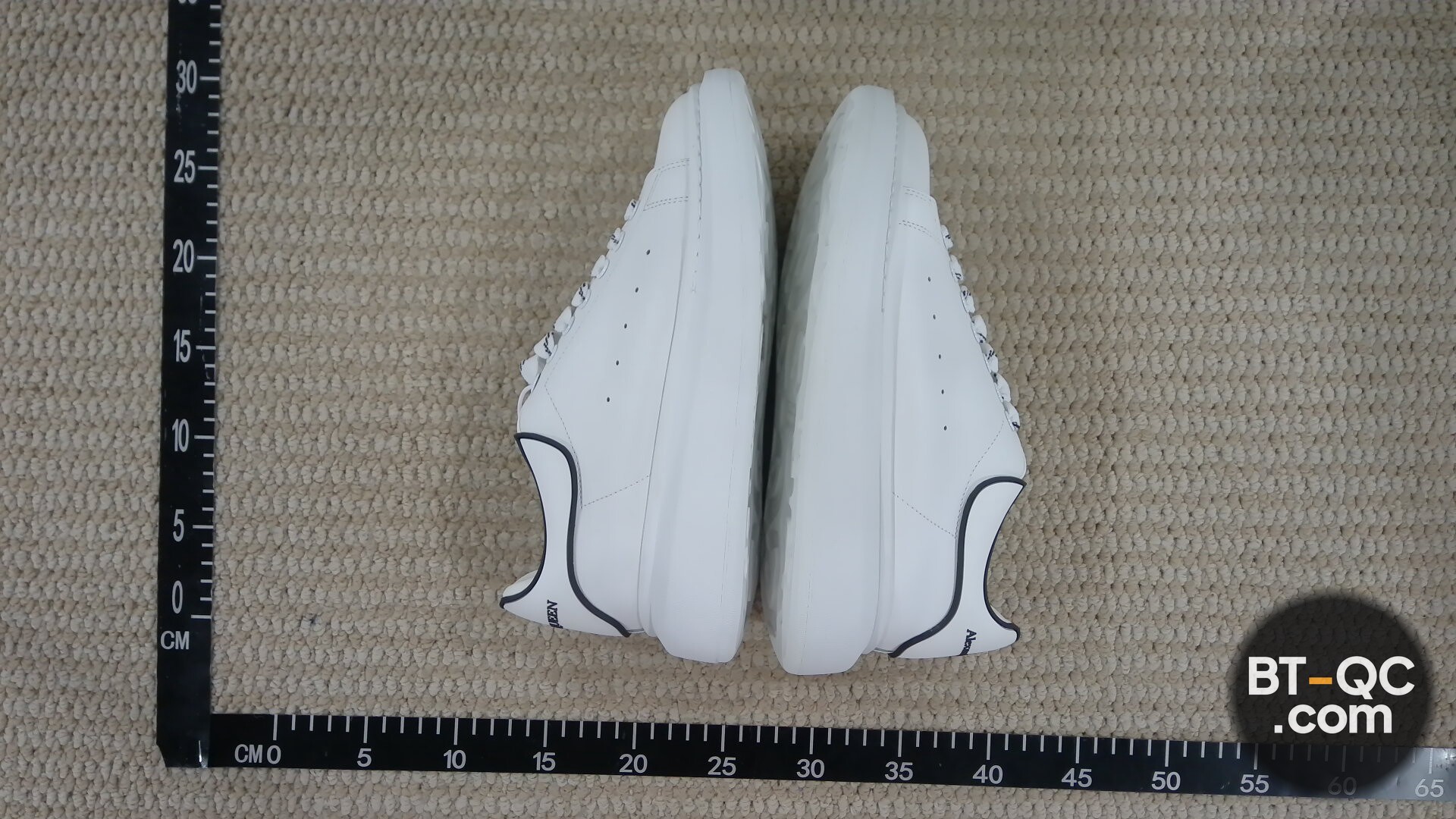 Alexander McQueen Sneakers QC