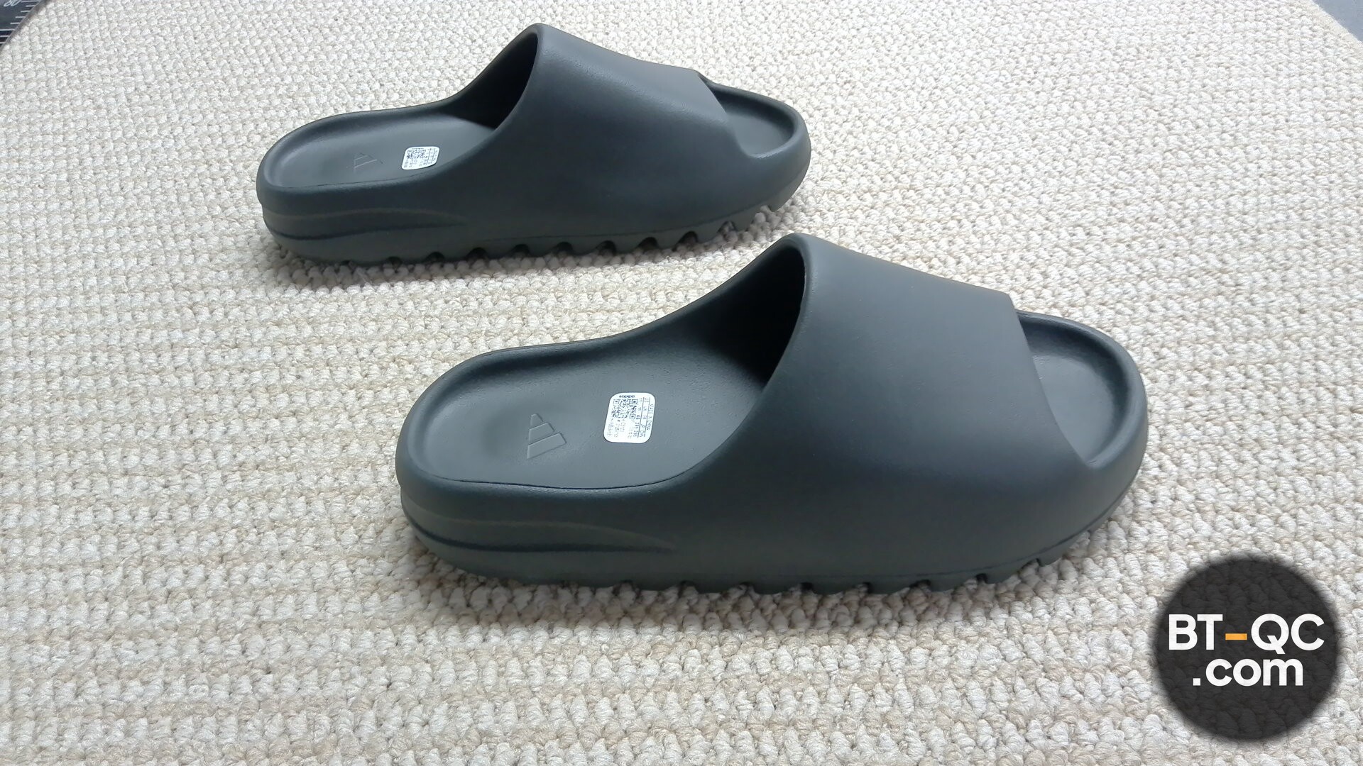 Adidas Yeezy Slide Dark Grey QC