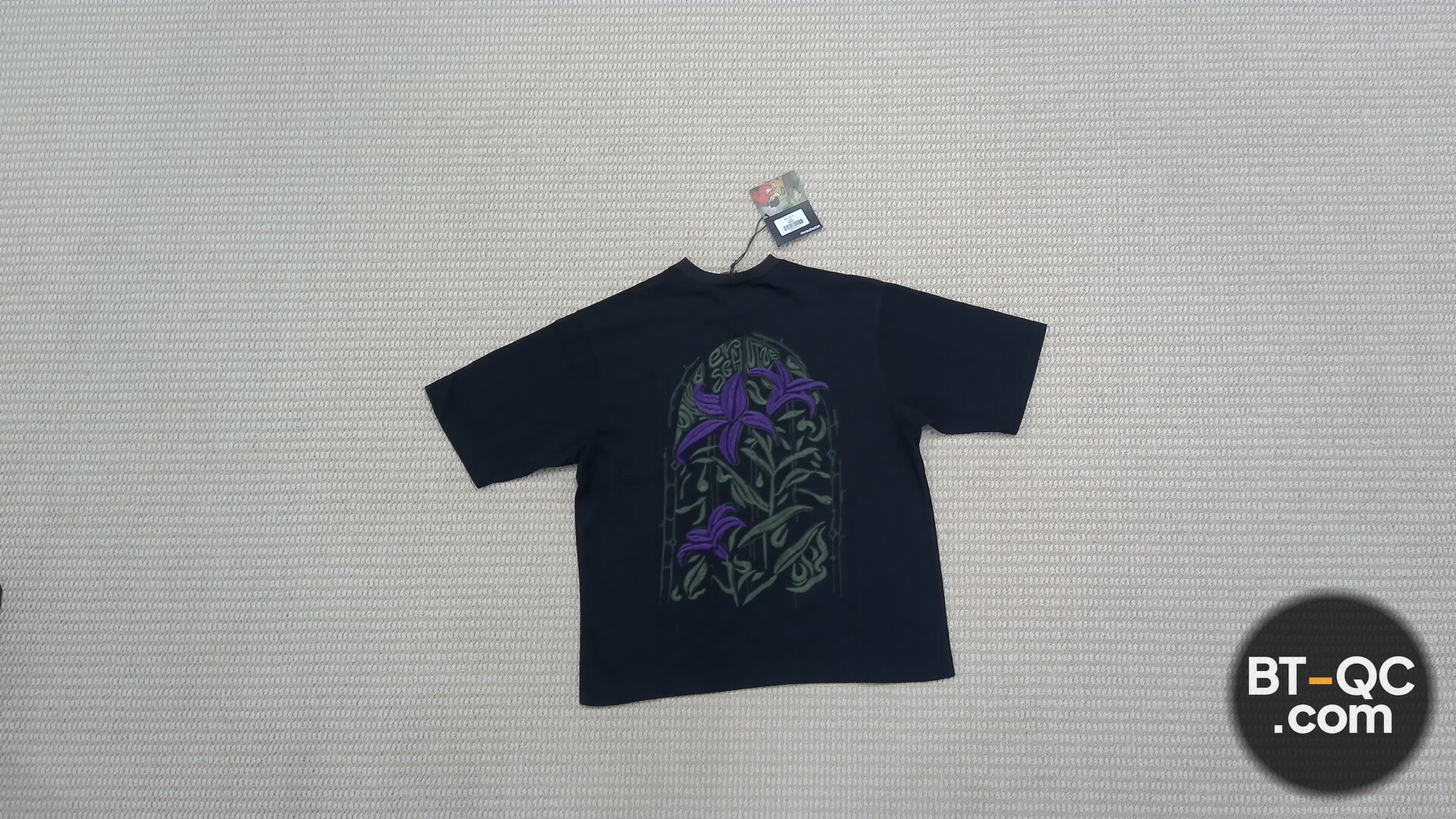 derschutze Shirts QC