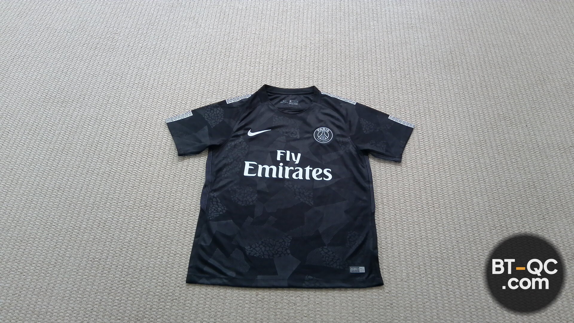 Nike Shirts QC