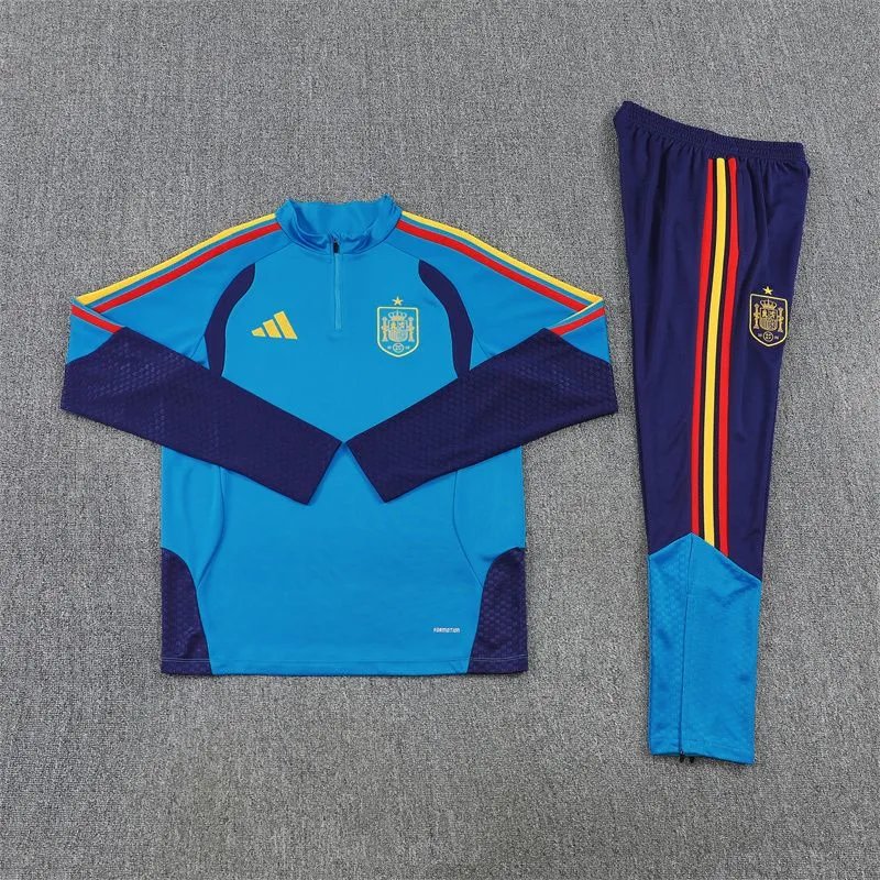 2026西班牙湖蓝色训练服半拉套装（如果印号定制不退换）