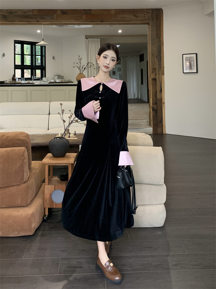 Niche chic lapel contrast color velvet dress women's autumn and winter 2023 New elegant waist slimming A- line dress