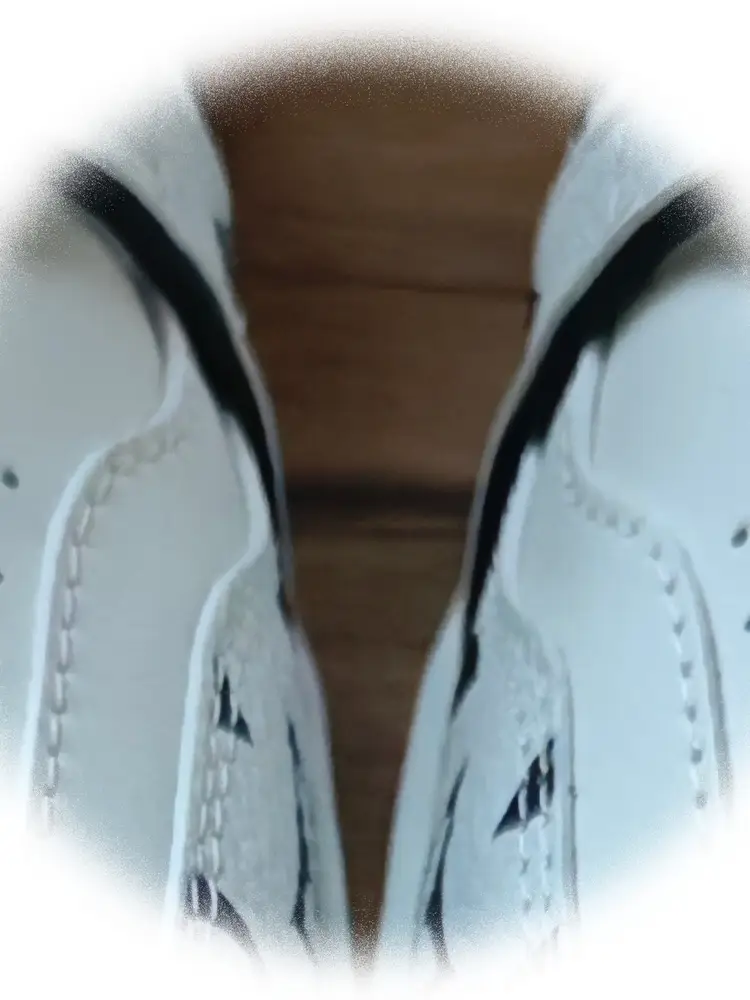 Black and White Text Series Jelly Sports Shoes Department