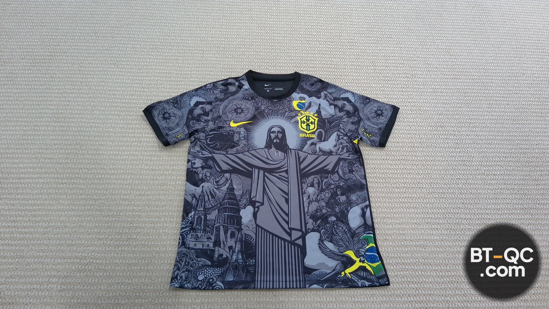 Nike Brasil Graphic T-Shirt QC
