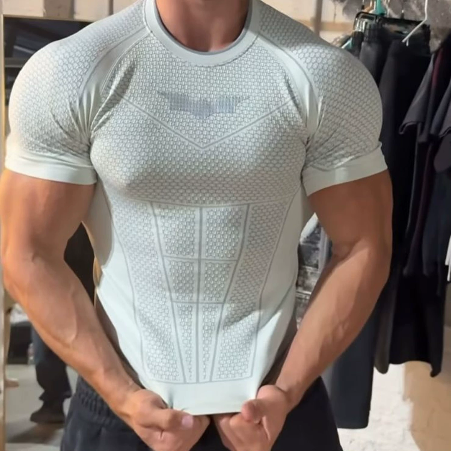 YONGLA sports short sleeved men's T-shirt fitness suit quick drying elastic running exercise American fashion brand muscle rolling iron dog