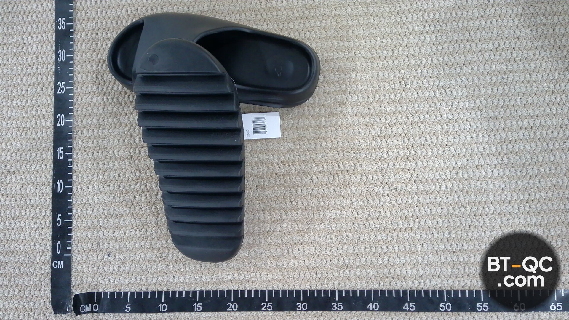 Adidas Yeezy Slide GW1931 Black — foto QC 2
