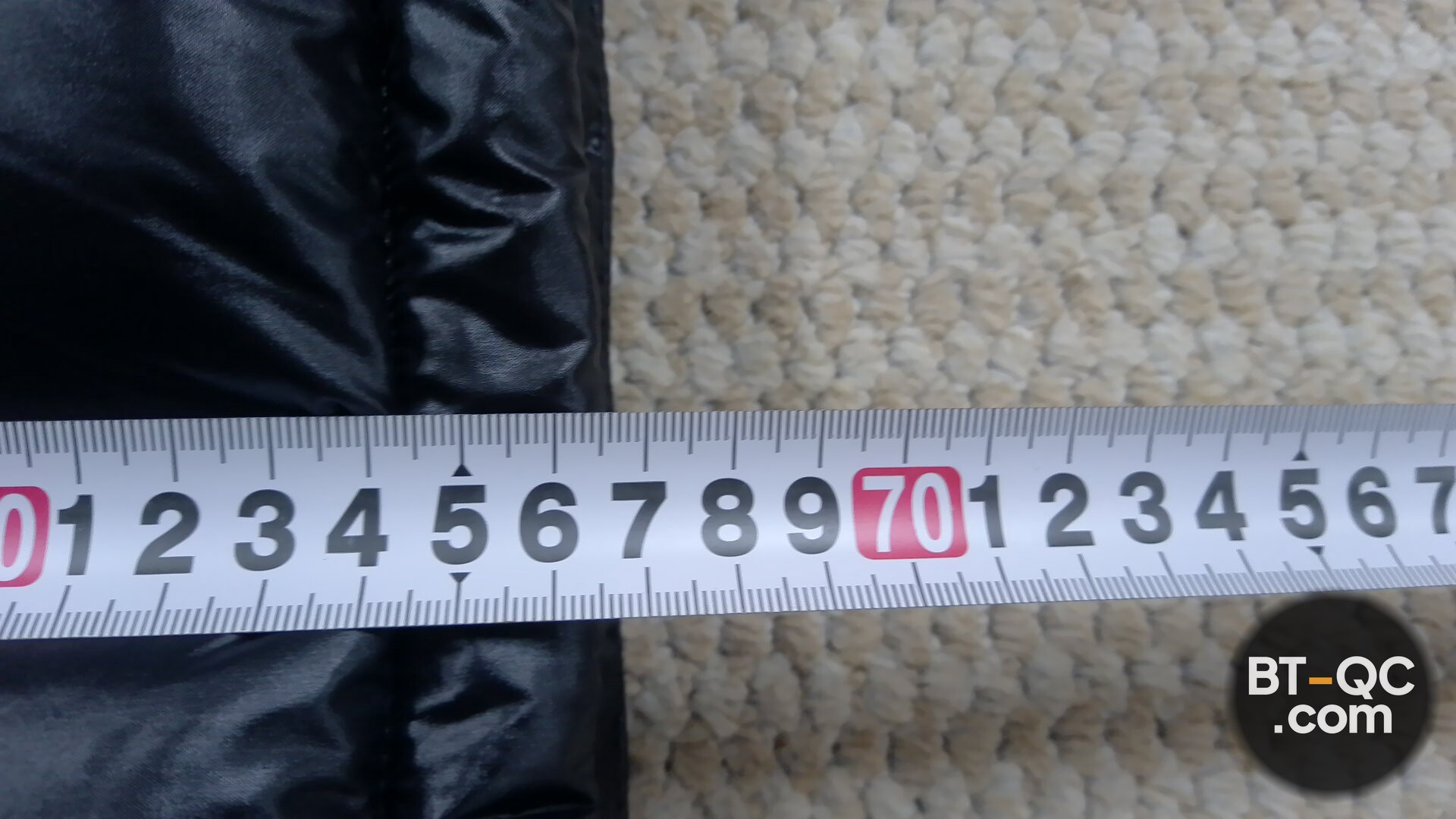 Moncler Black Down Jacket — foto QC 2