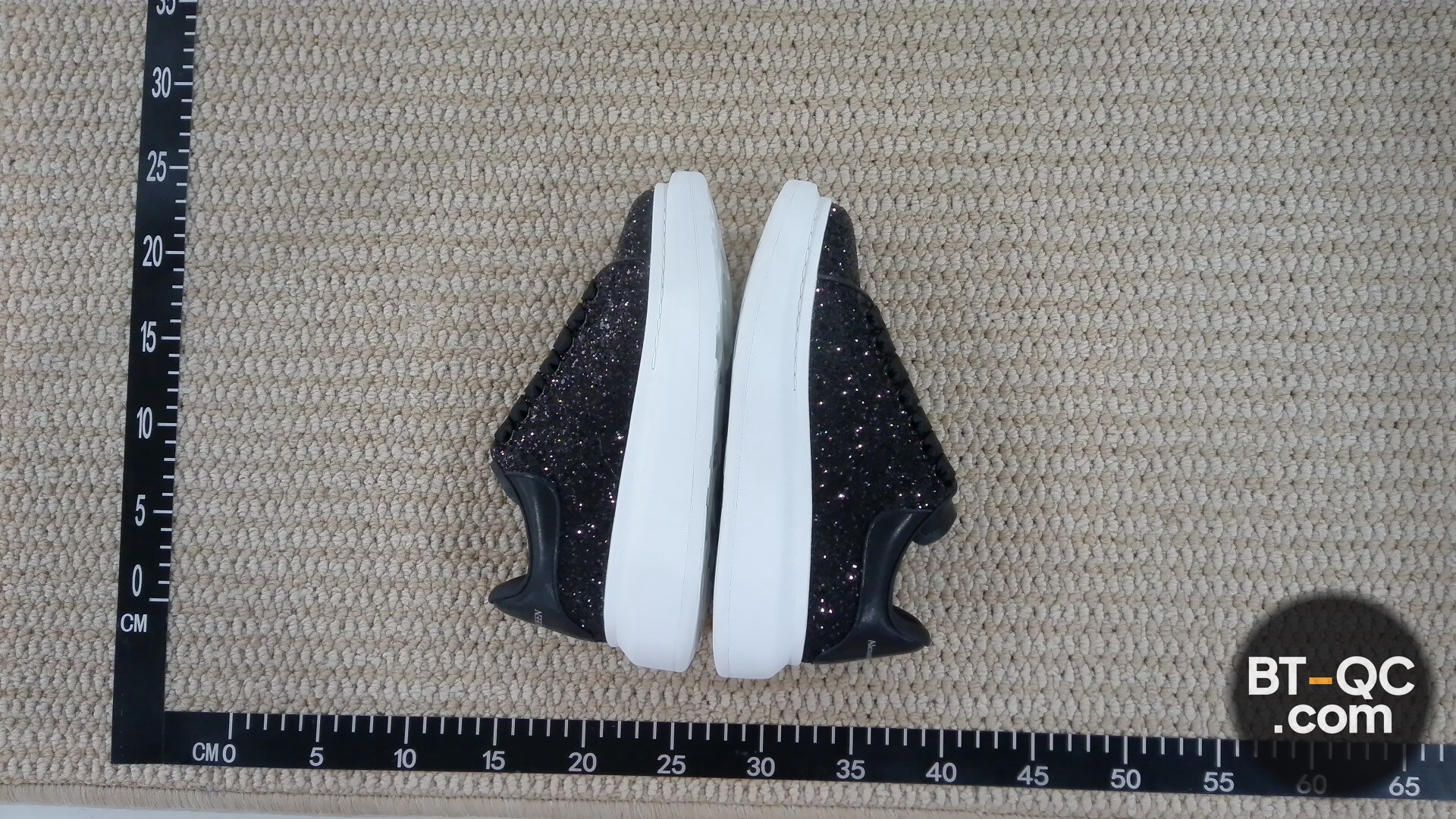 Alexander McQueen Sneakers QC