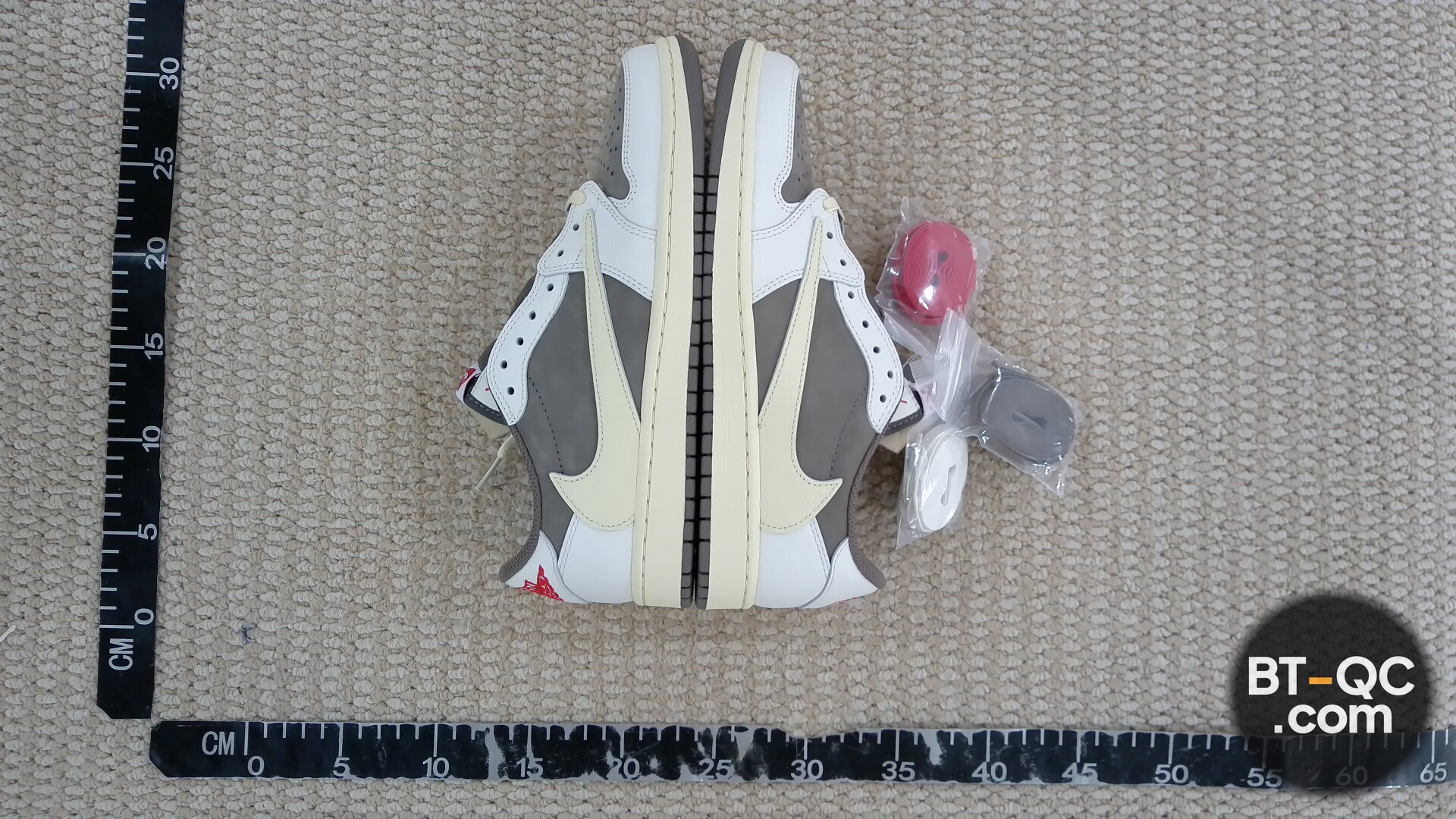 Nike Air Jordan 1 Low Travis Scott Reverse Mocha QC