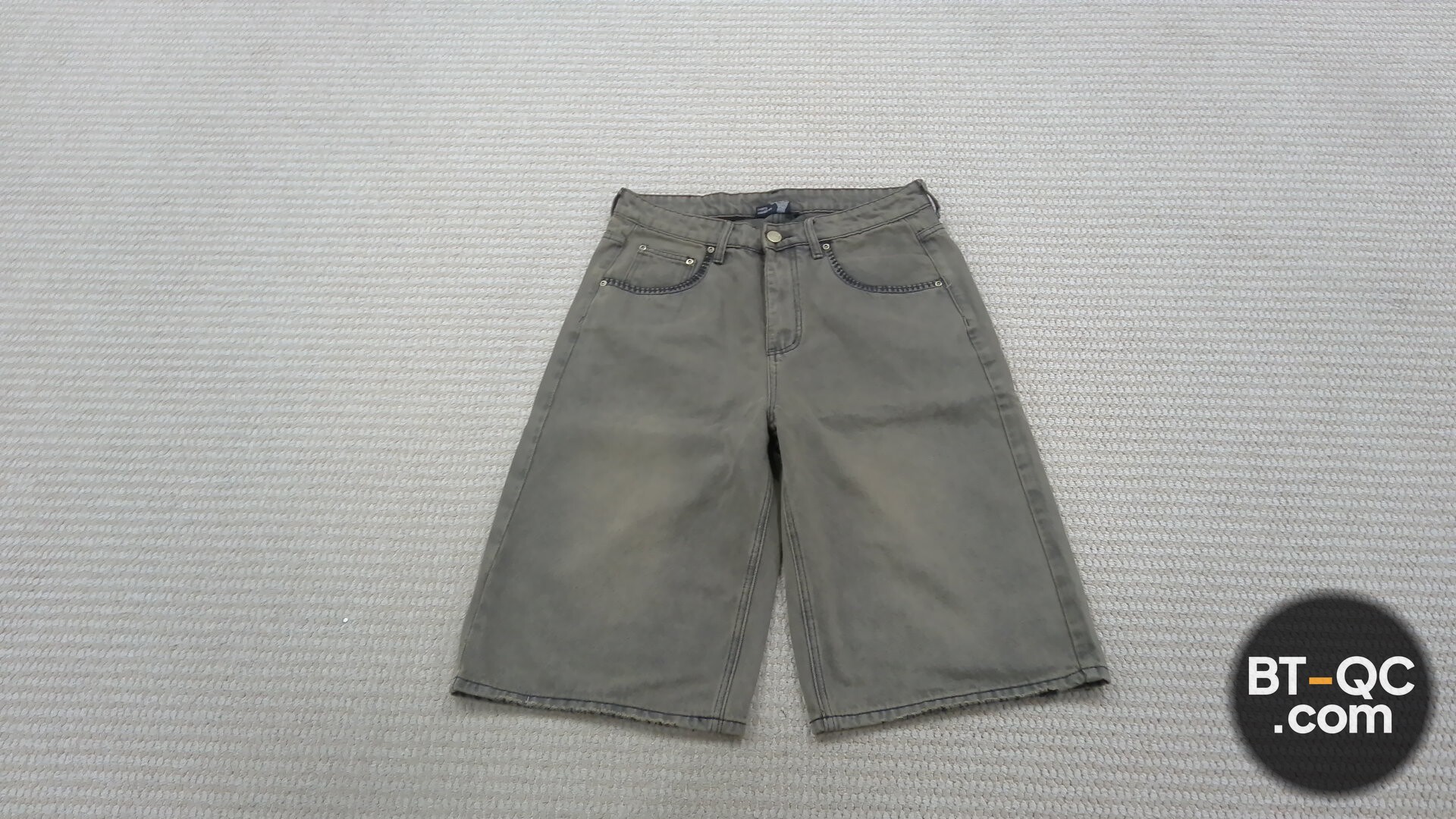 derschutze Shorts QC