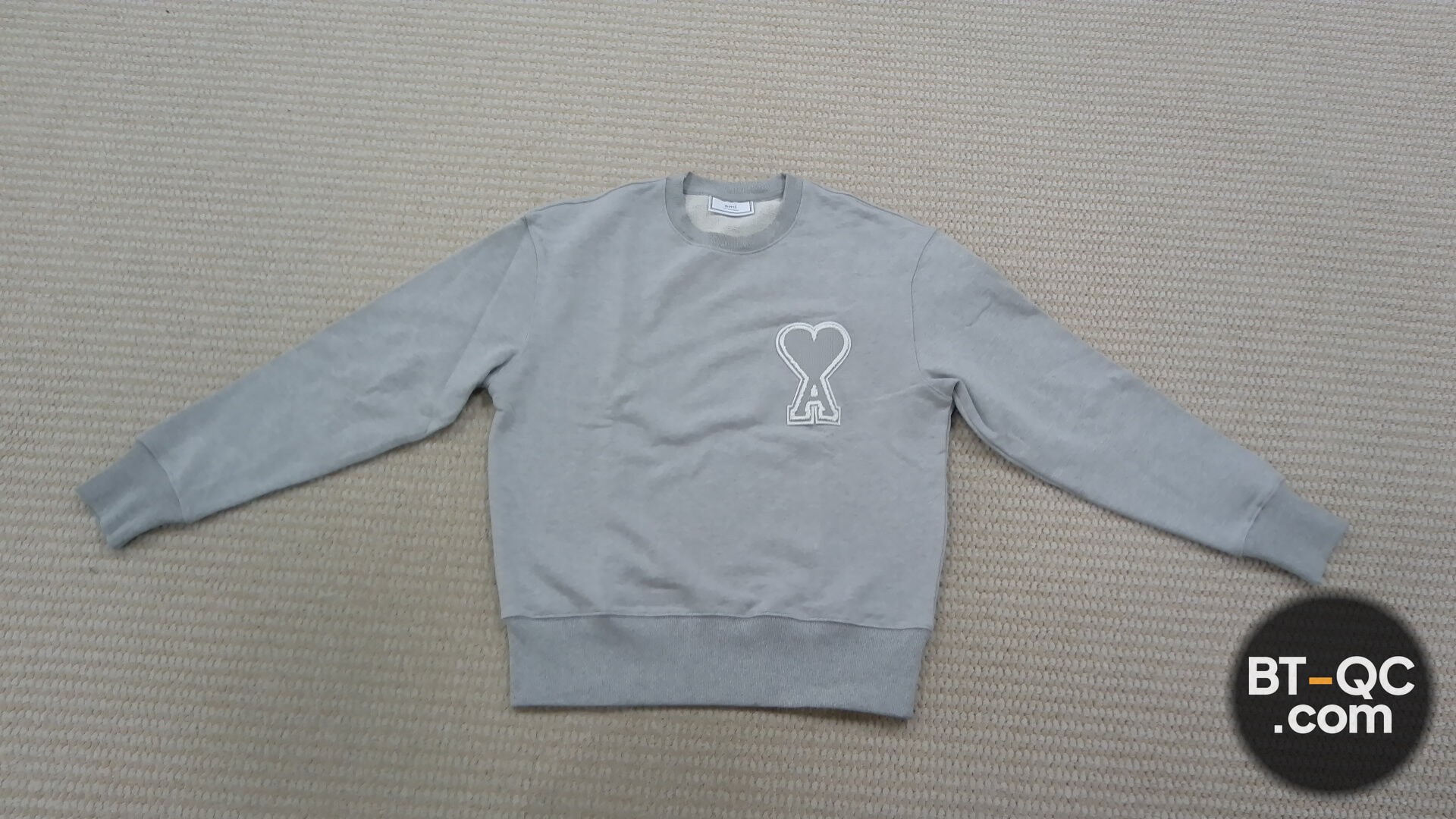 Ami Sweaters QC
