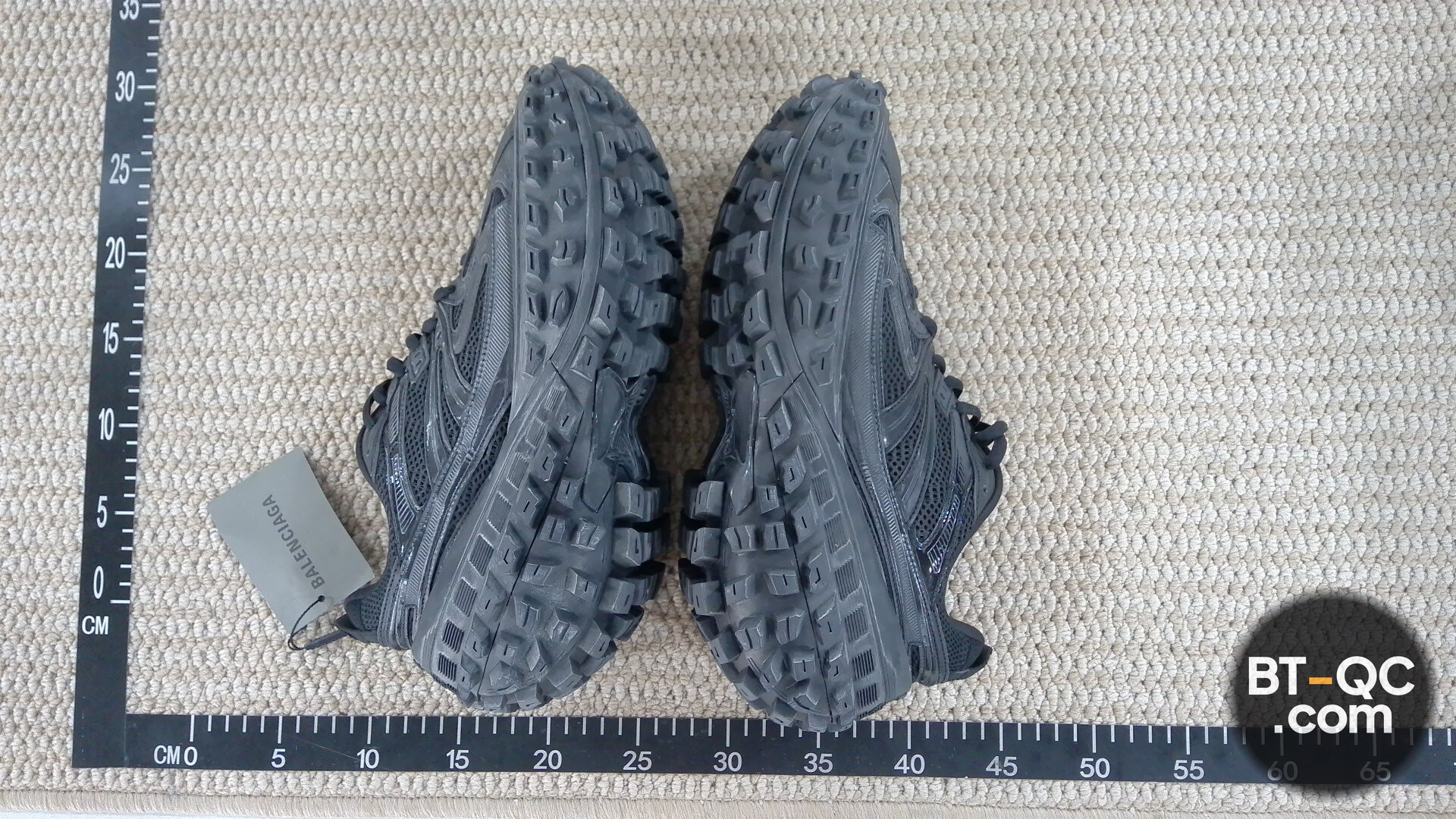 Balenciaga Runner Sneakers Black QC