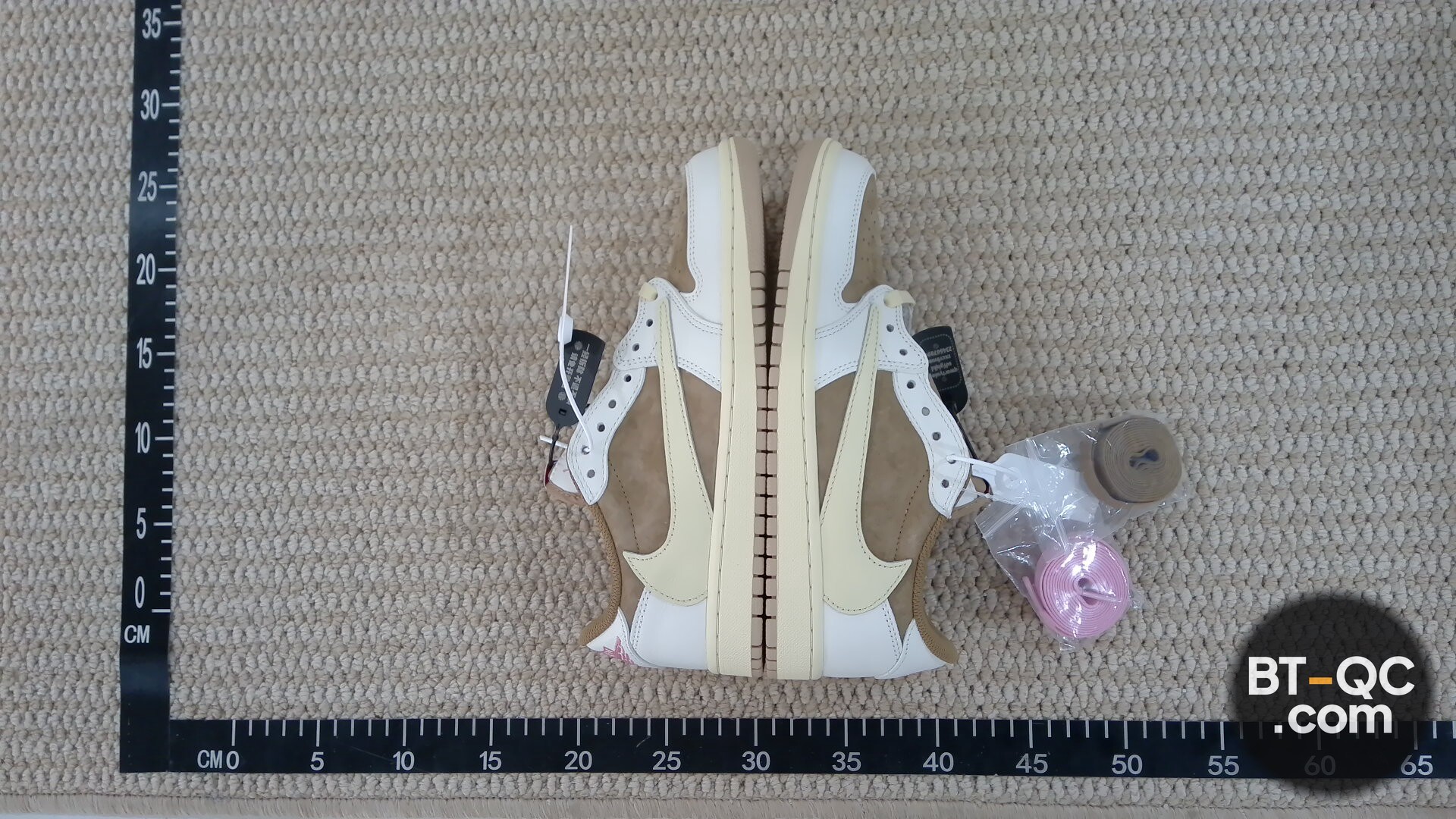 Nike Air Jordan 1 Low Travis Scott Reverse Mocha QC