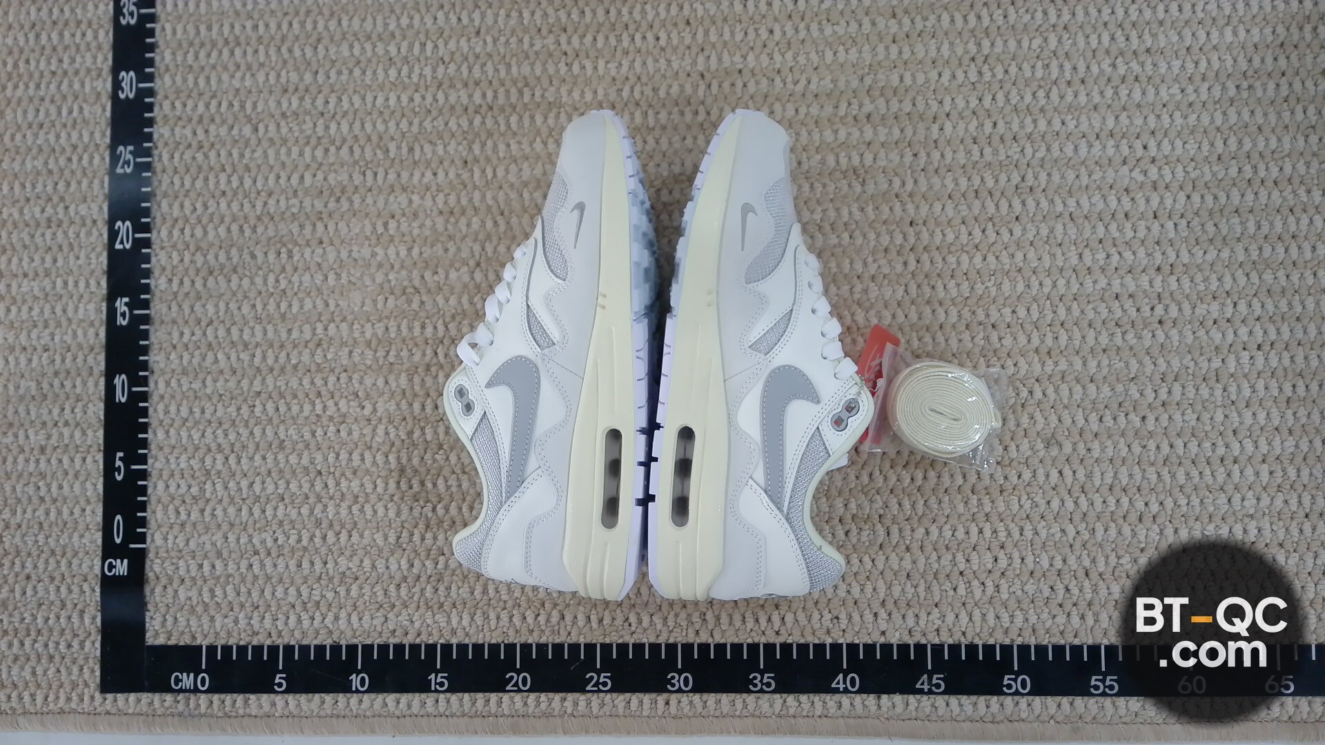 Nike Sneakers QC