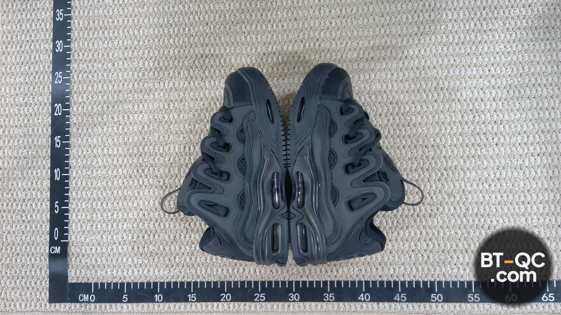 Osiris D3 Black Black QC