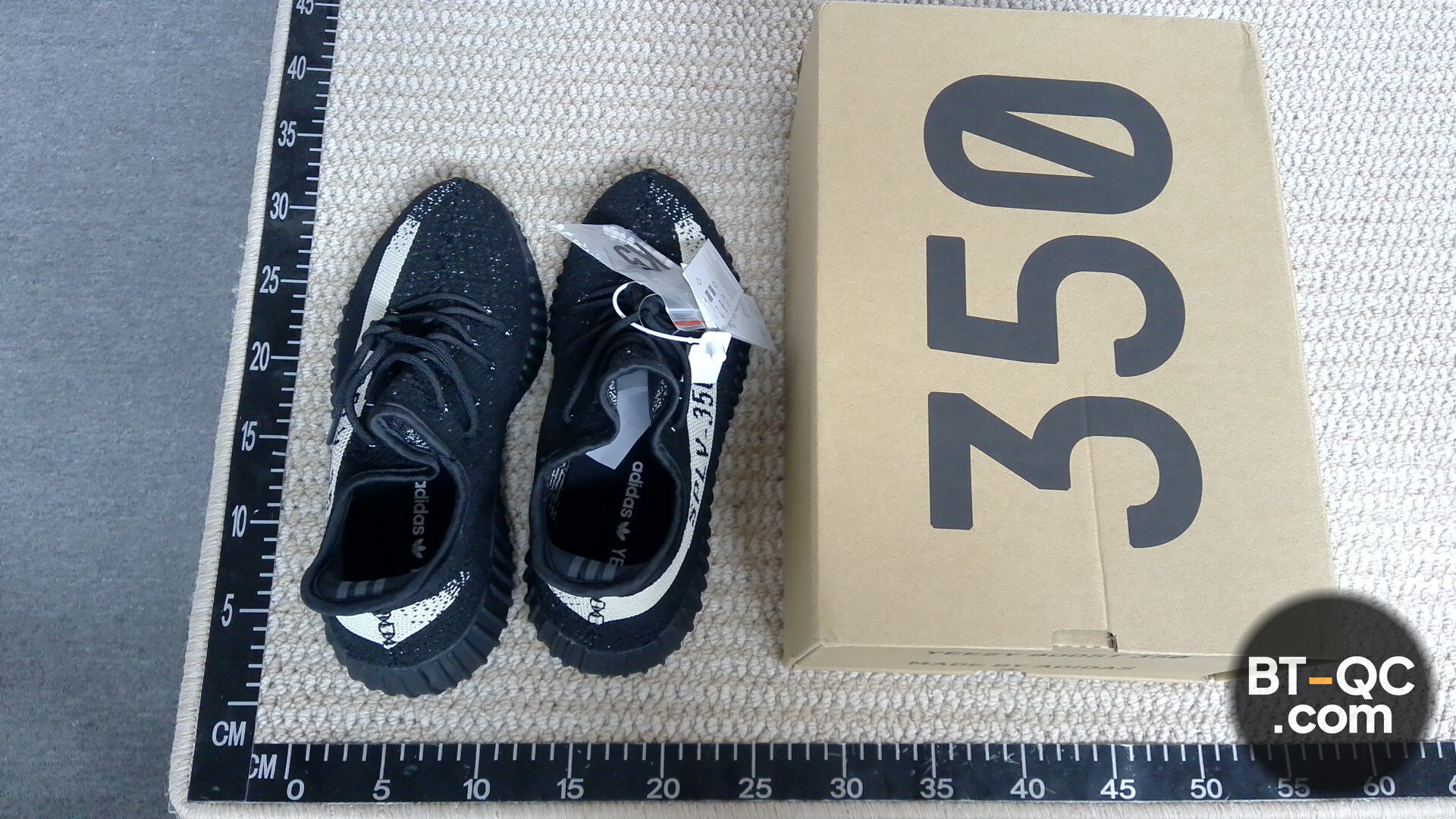 Adidas Yeezy Boost 350 V2 Core Black White Sneakers QC